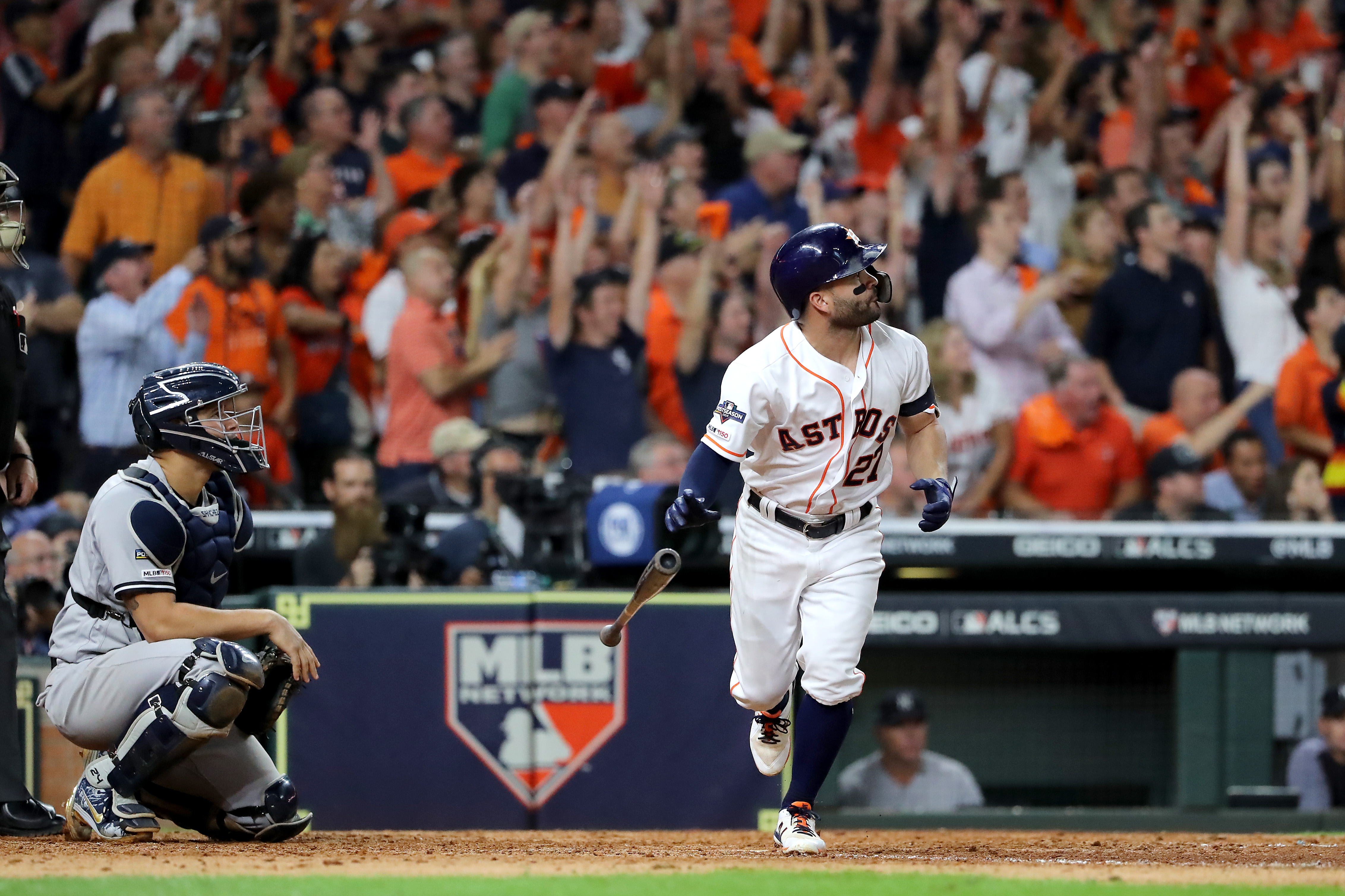 Altuve's HR in 9th sends Astros to World Series over Yankees