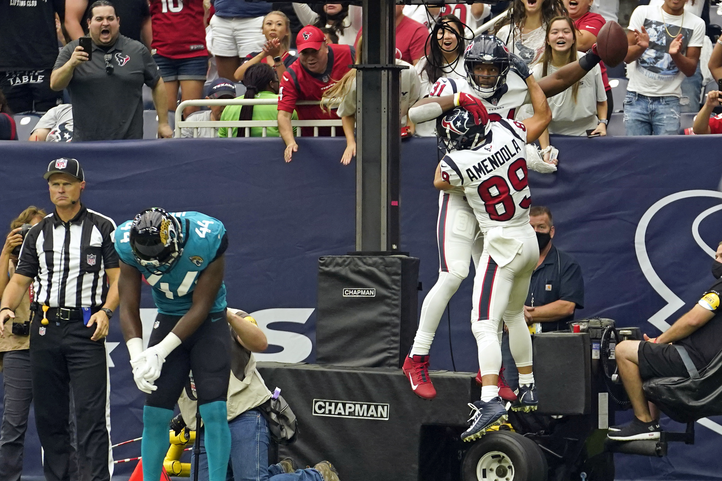 Taylor helps Texans down Lawrence, mistake-prone Jags 37-21