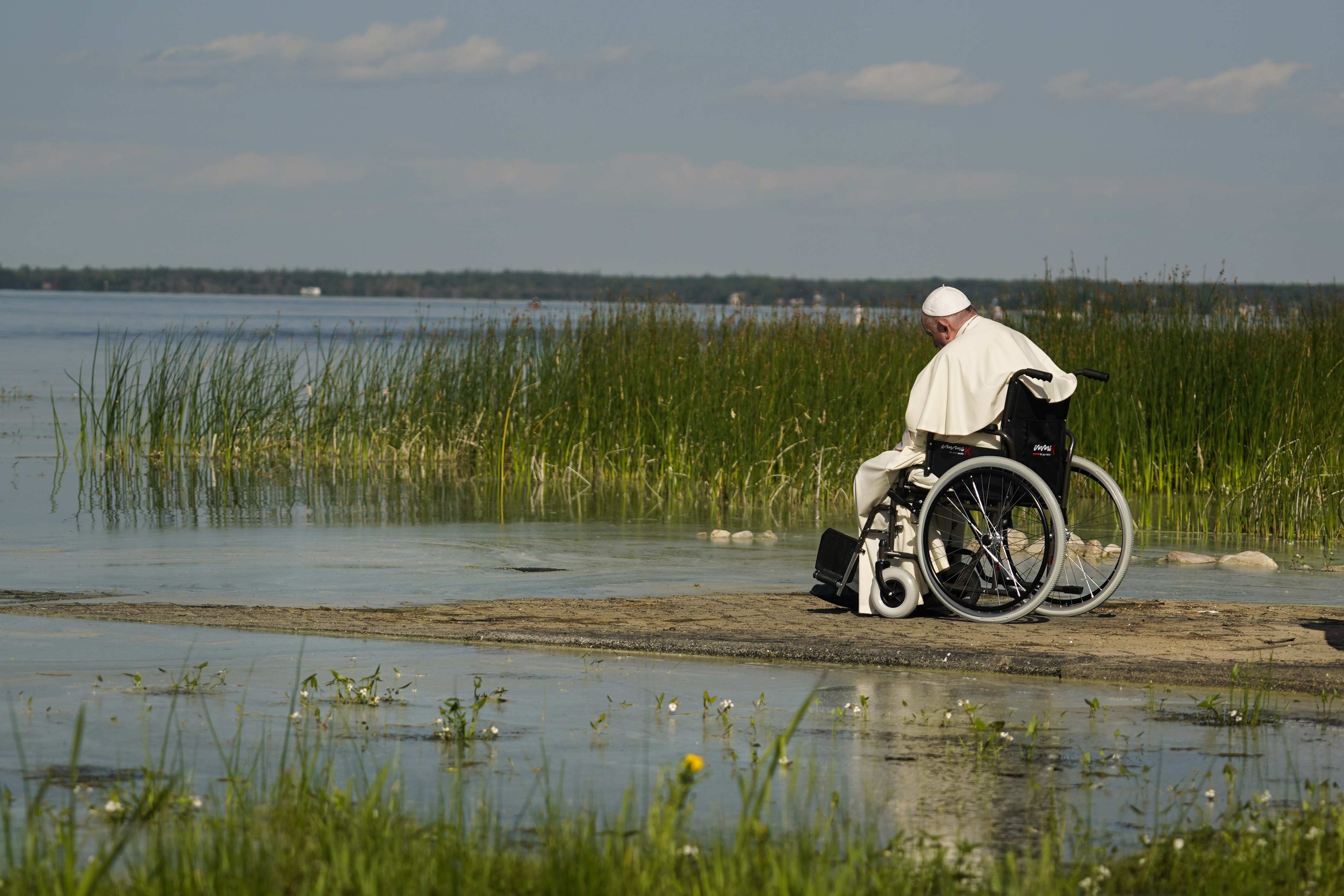 Pope's Canada visit 'doesn't heal' wounds of Indigenous survivors