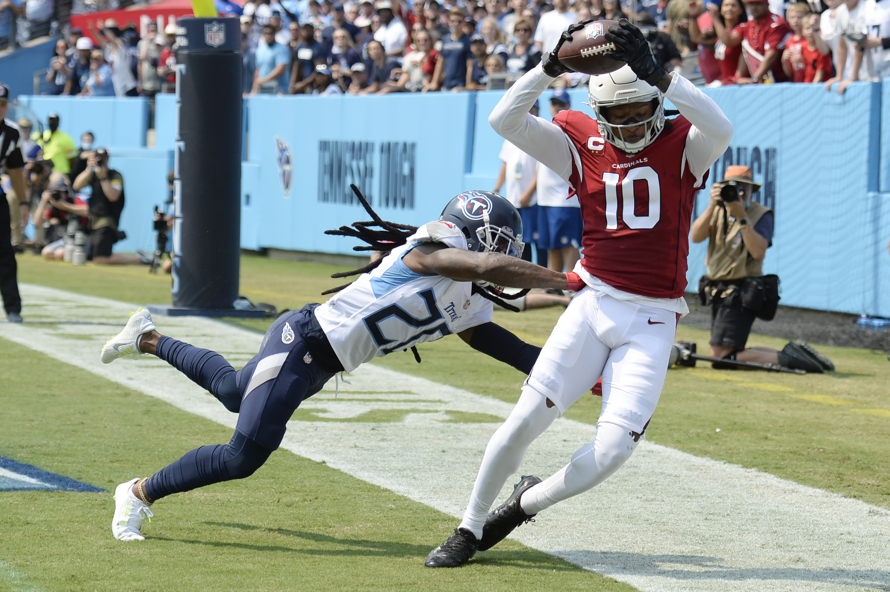 Murray gets 5 TDs, Jones 5 sacks as Cards rout Titans 38-13 - The San Diego  Union-Tribune