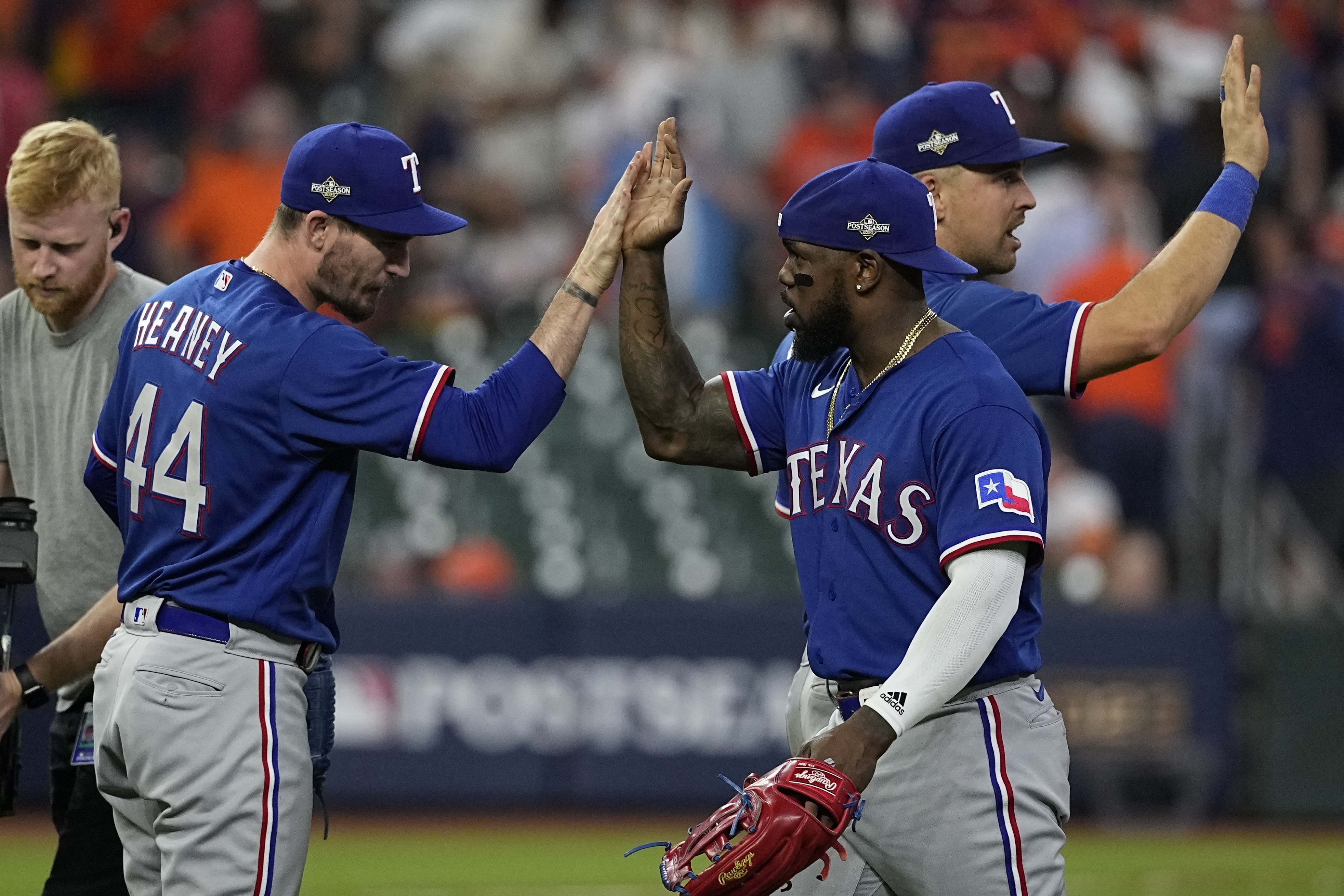 Jose Abreu's Breakout Game Puts Astros on Brink of Extending ALCS