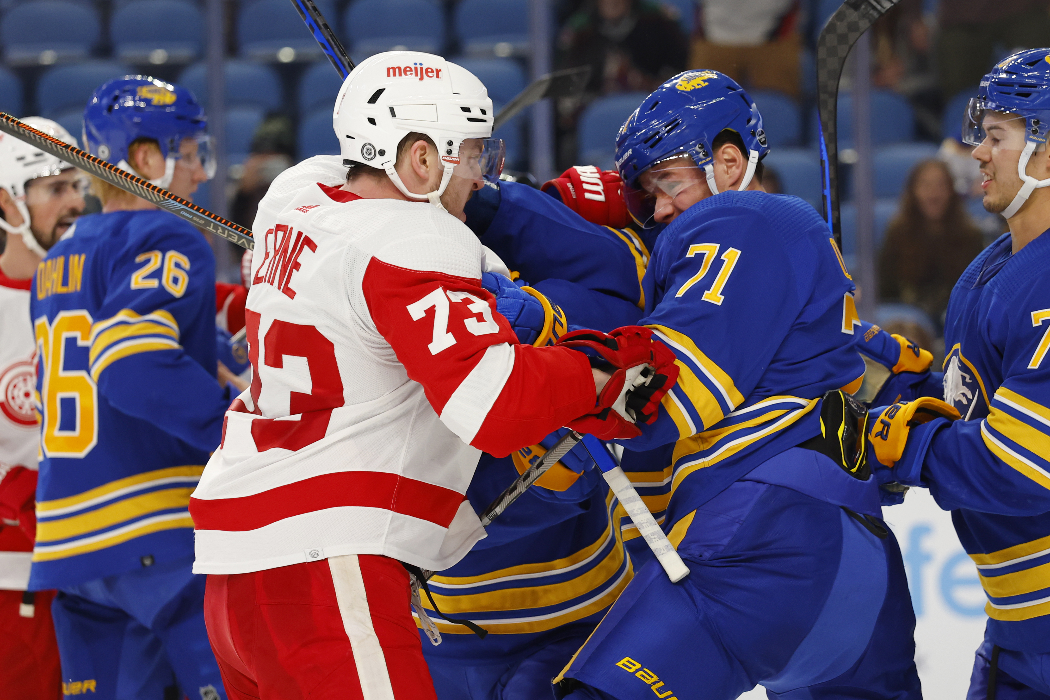 Thompson has 3 goals, 3 assists as Sabres beat Red Wings