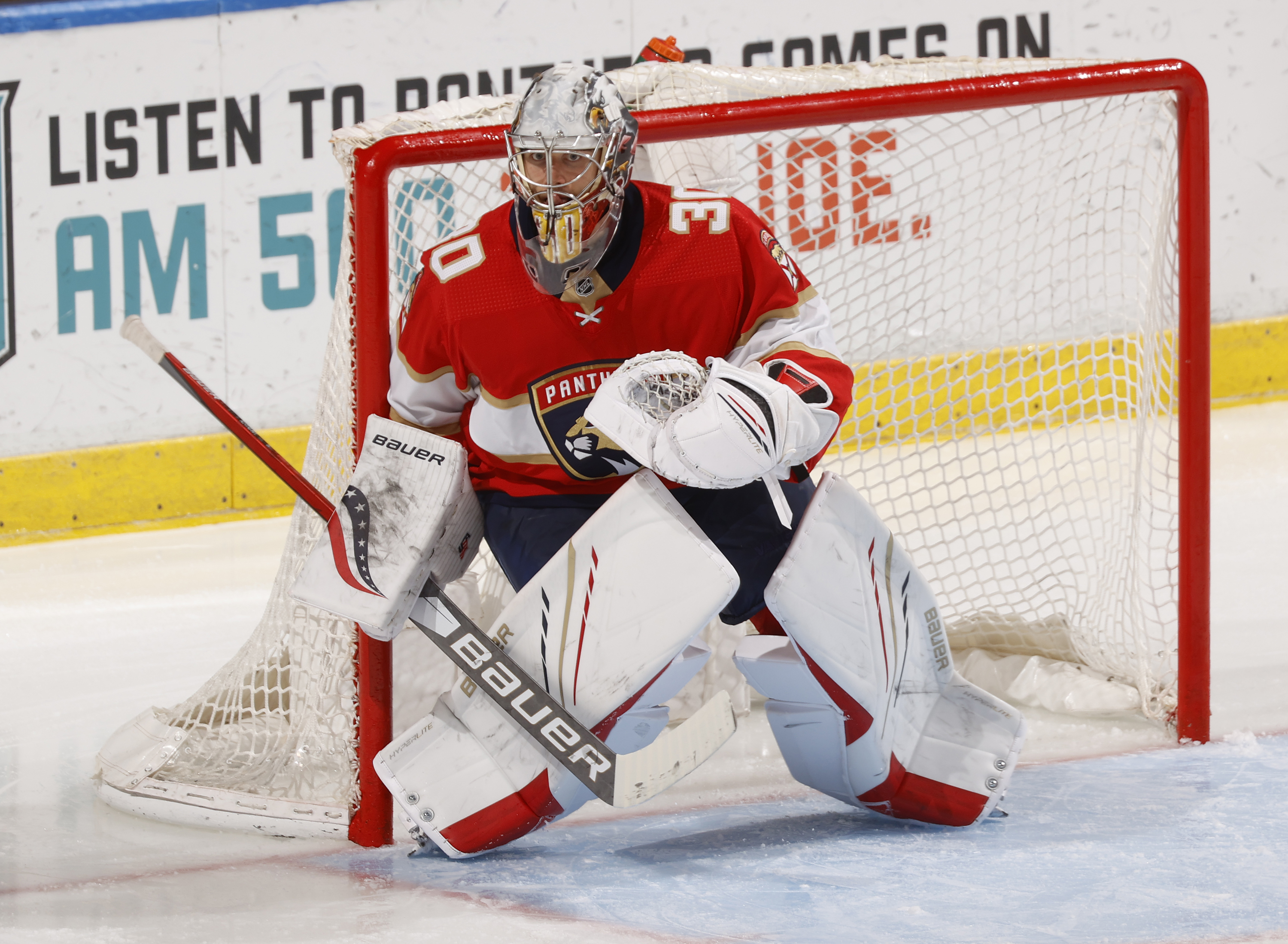 Spencer Knight stops 36 shots in Stanley Cup Playoffs debut