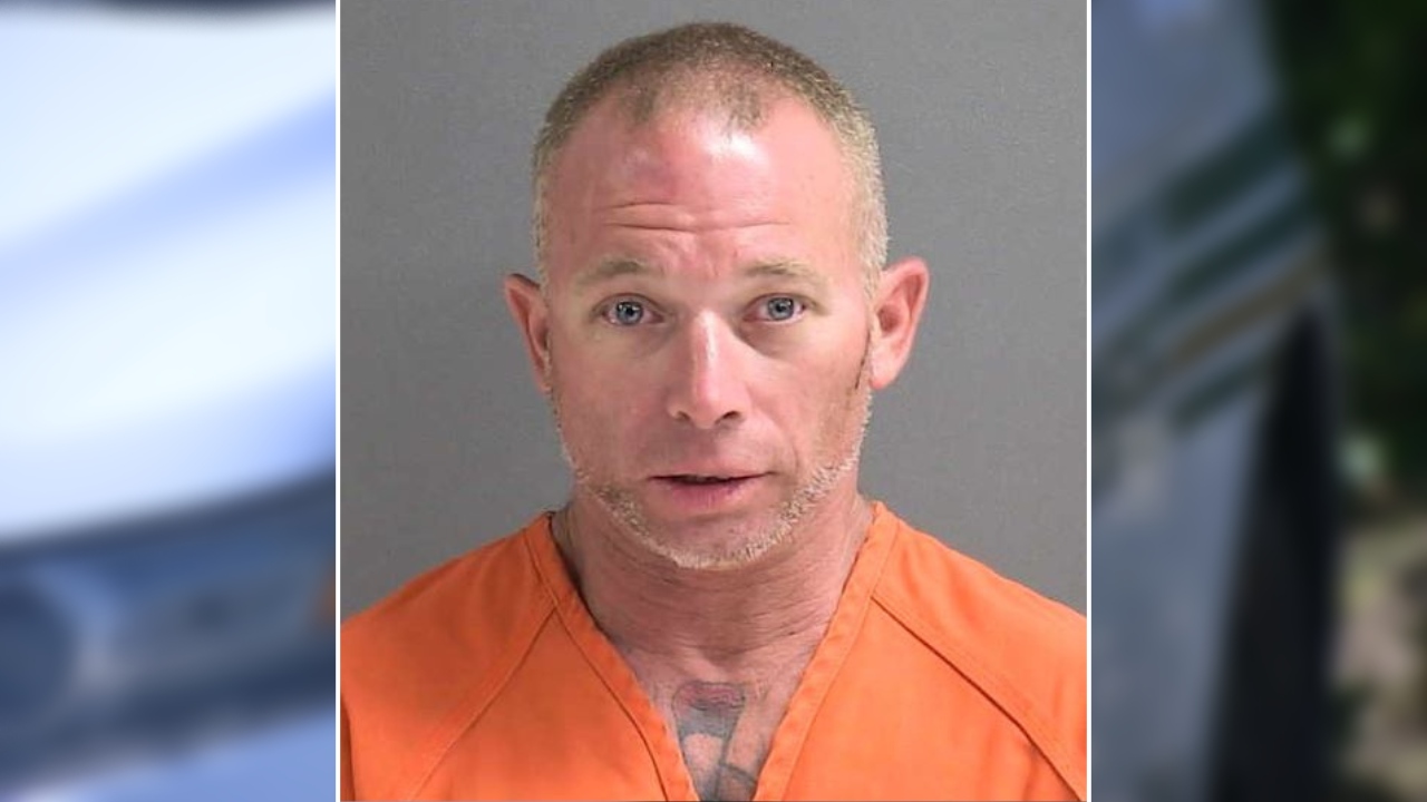 Deltona man shows up naked at Volusia home after crashing truck, deputies  say