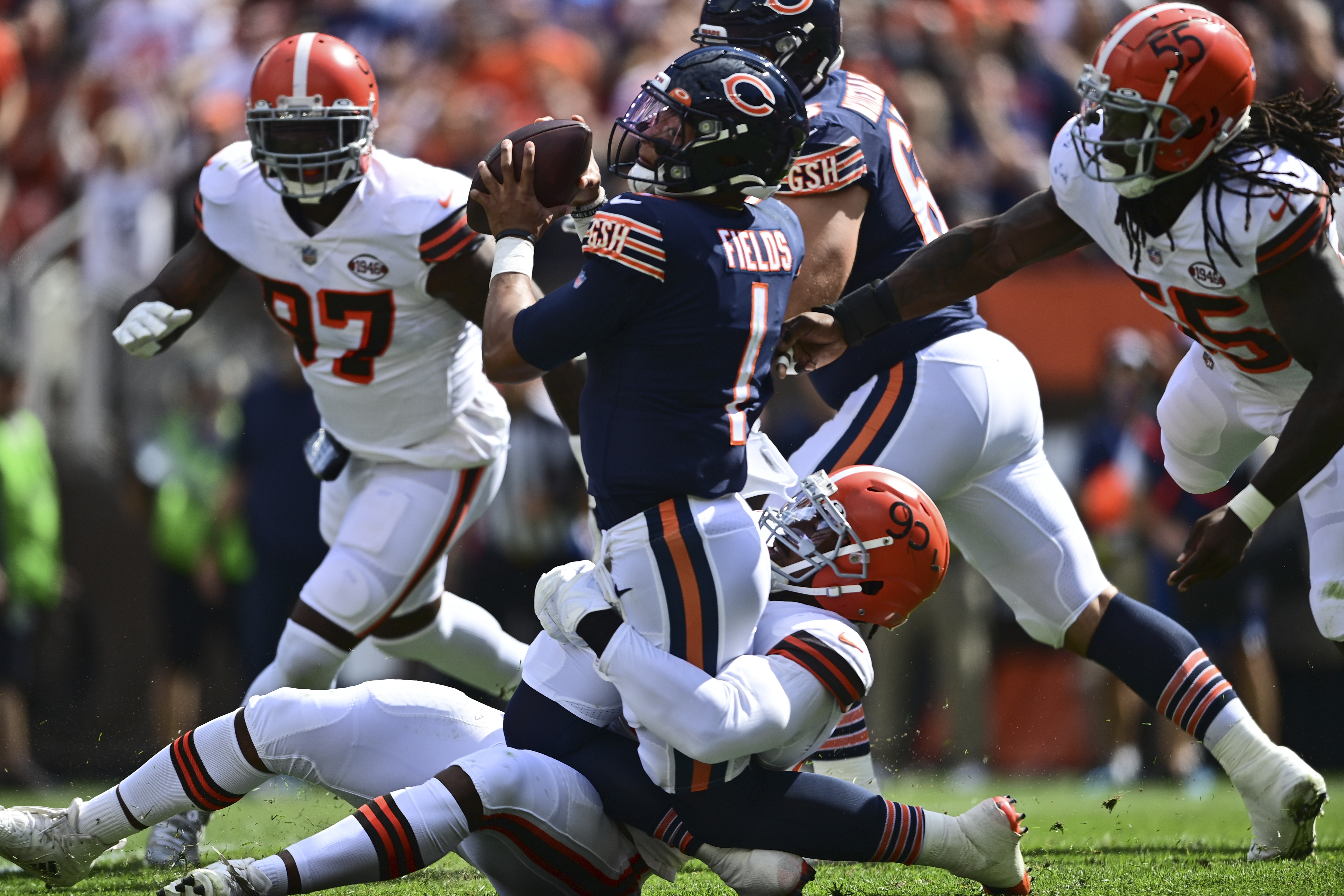 Myles Garrett, Browns slam Bears, 26-6 – News-Herald