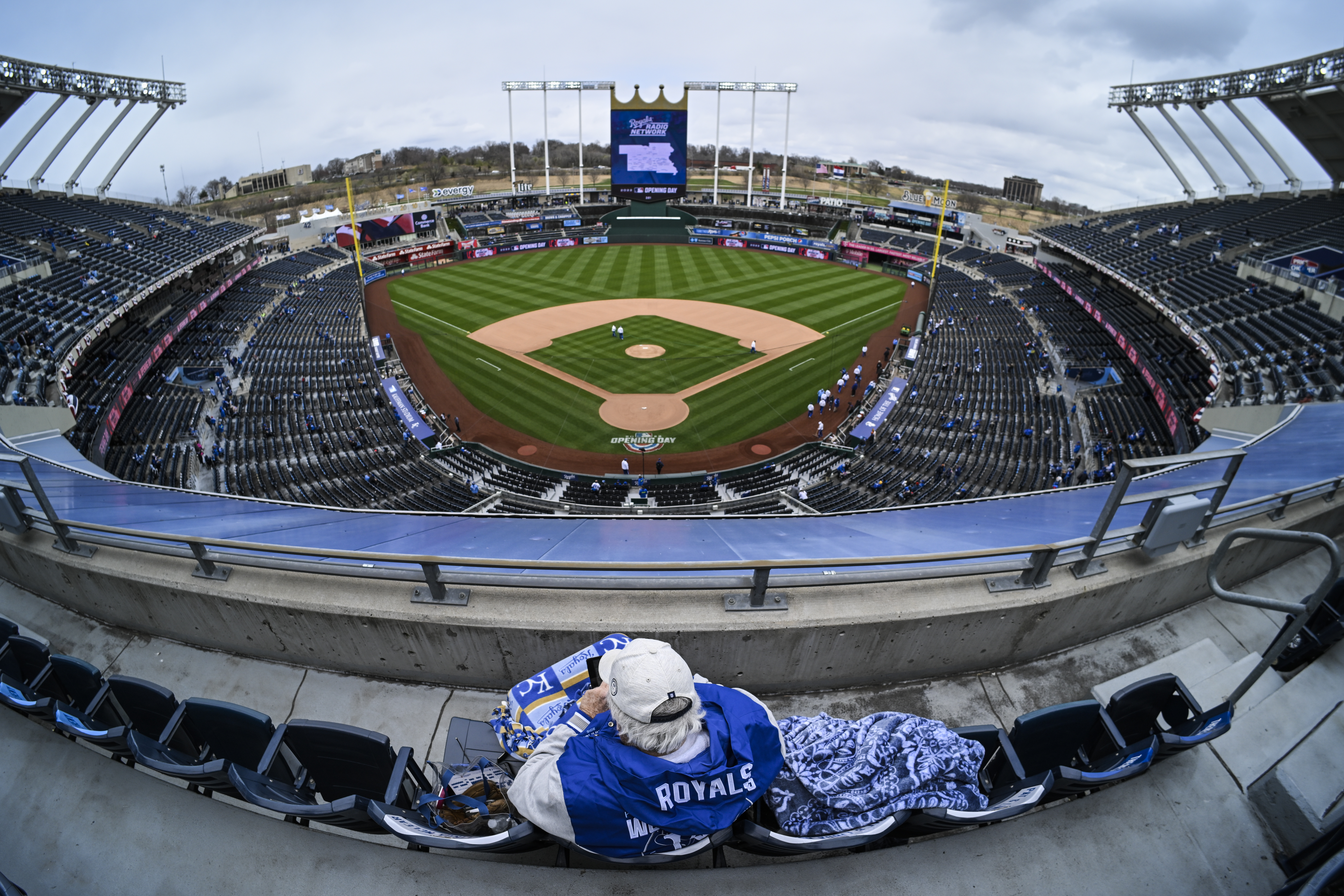 Greinke, Witt Jr. lead Royals to 3-1 Opening Day win over Guardians Kansas  City News - Bally Sports