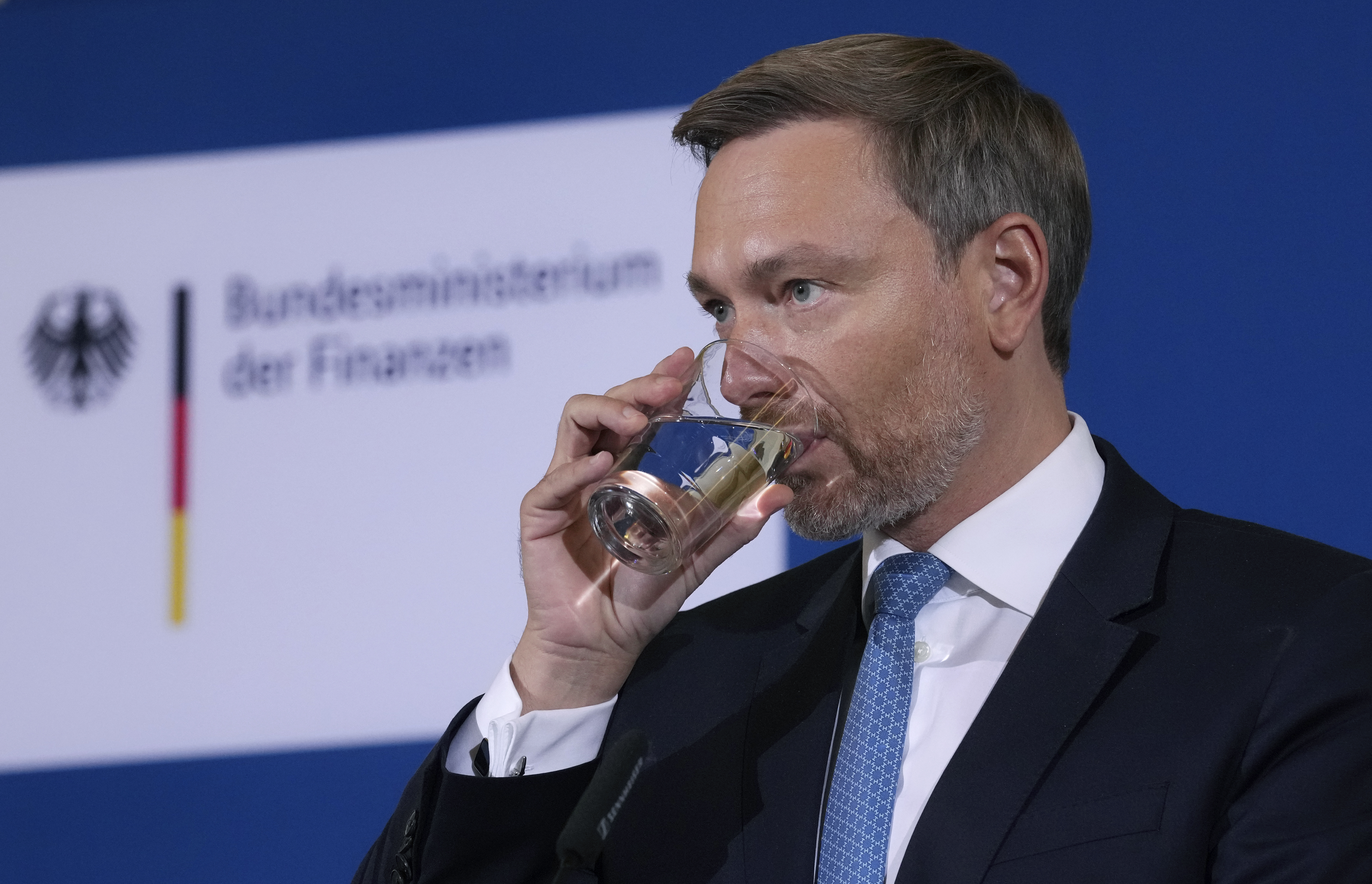 germany approves billions for climate modernization fund