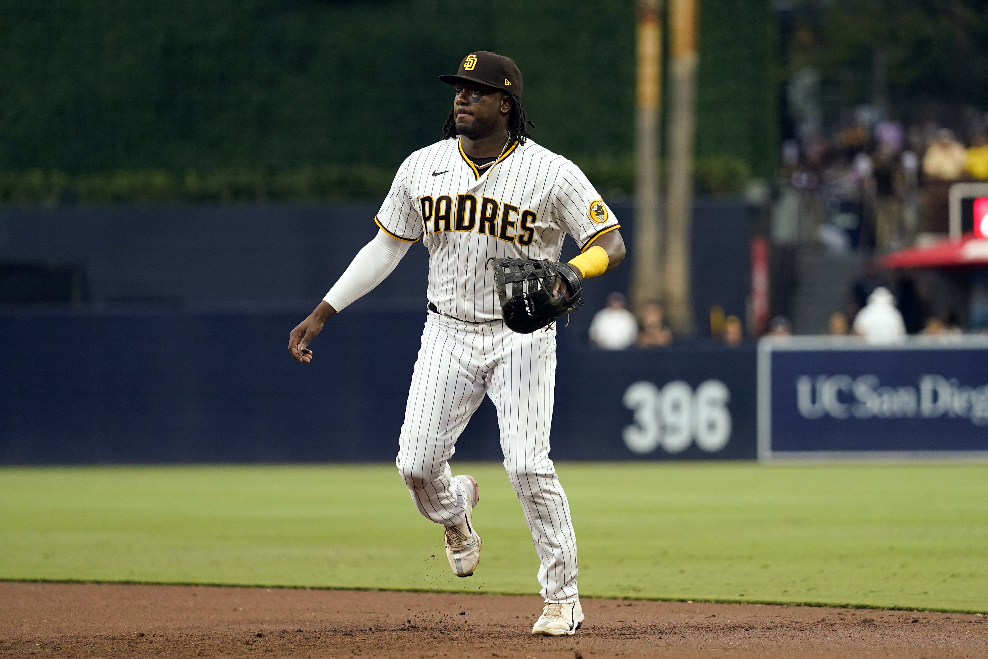 Soto cheered, Drury hits slam as Padres beat Rockies 9-1 – KGET 17