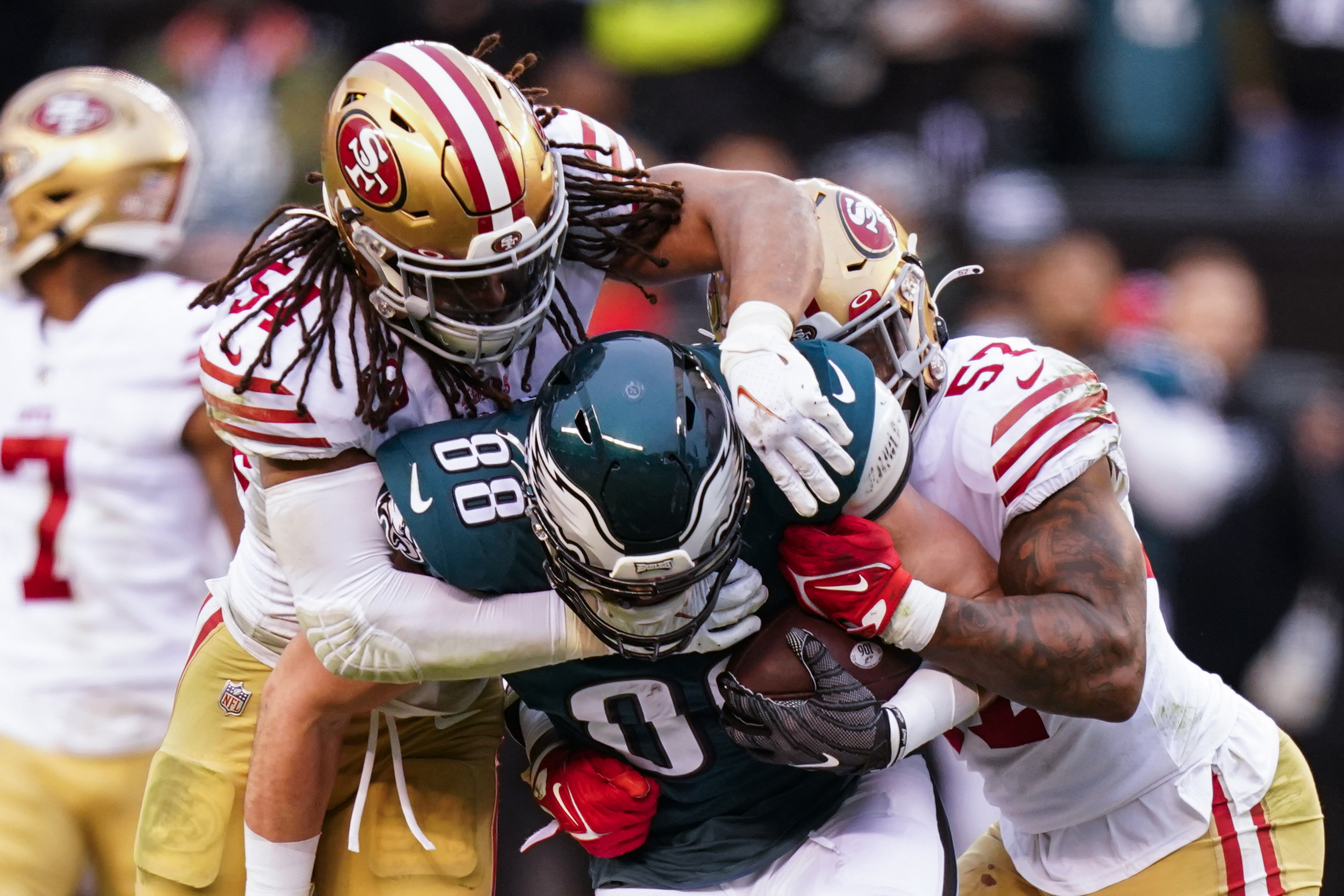 Eagles presented with George Halas Trophy following NFC Championship win  vs. 49ers