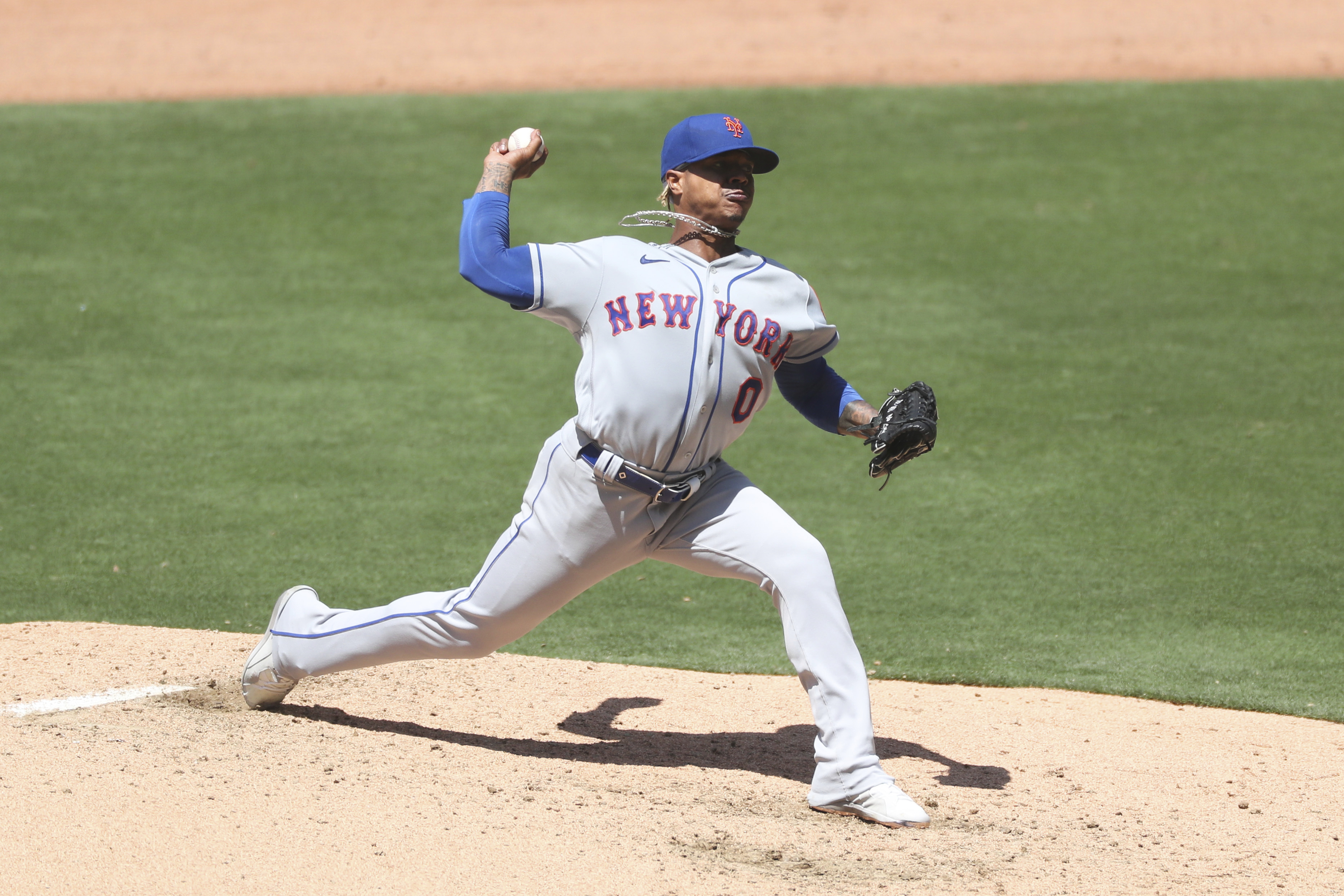 Mets' Jacob deGrom leaves with flexor tendinitis in win vs Padres