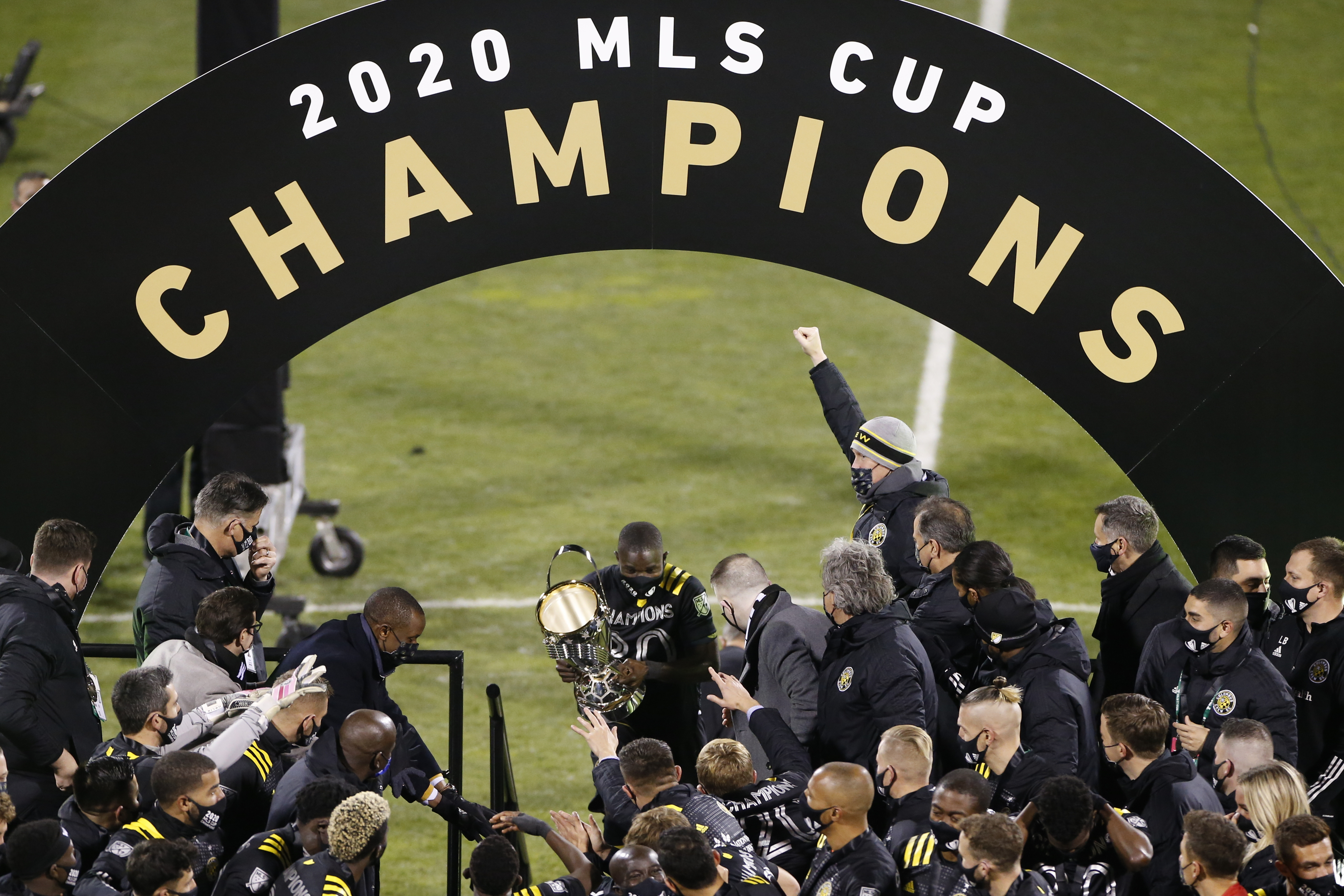 Despite missing two top players, inspired Columbus Crew wins MLS Cup