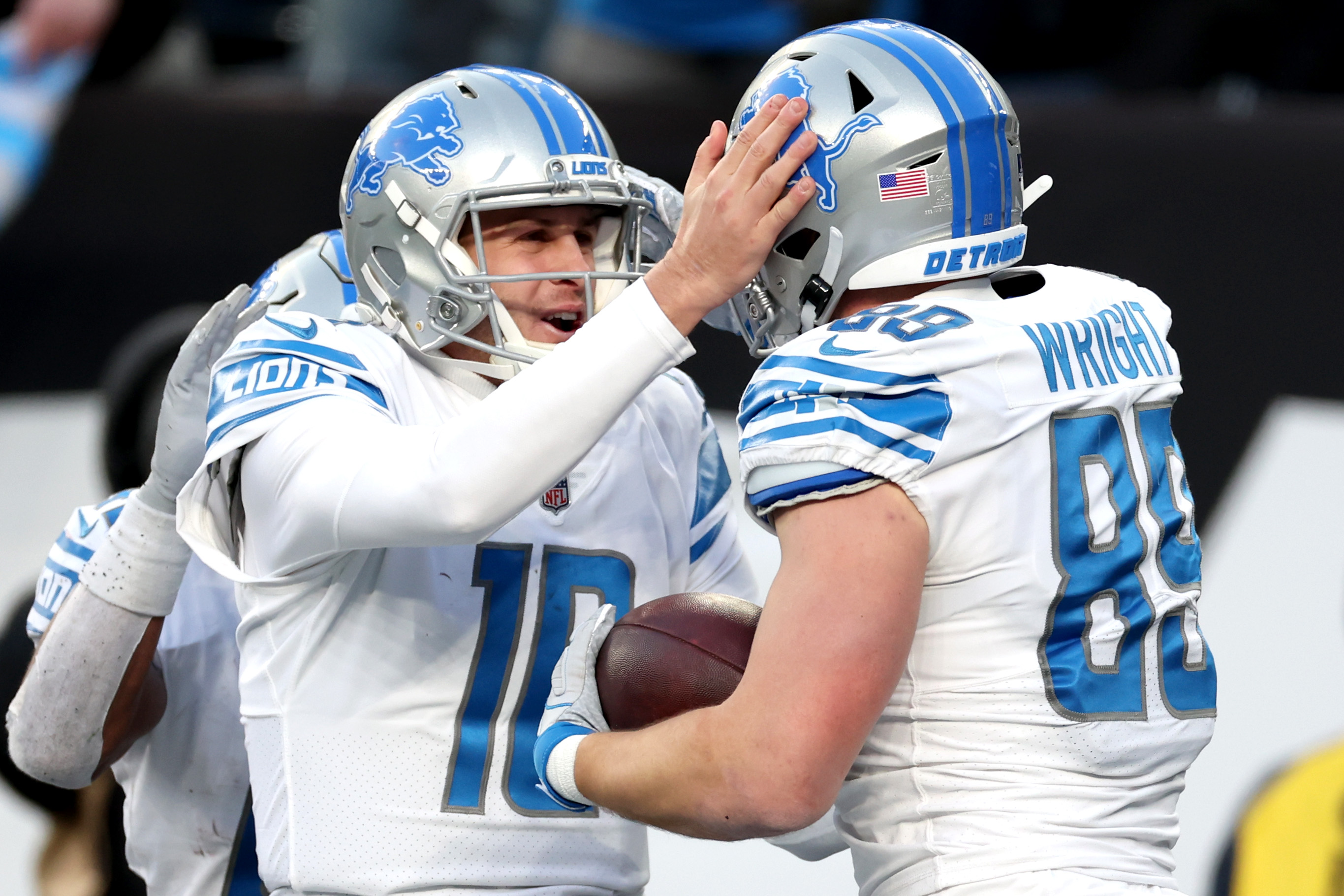 Detroit Lions survive thriller against Jets to stay in playoff contention