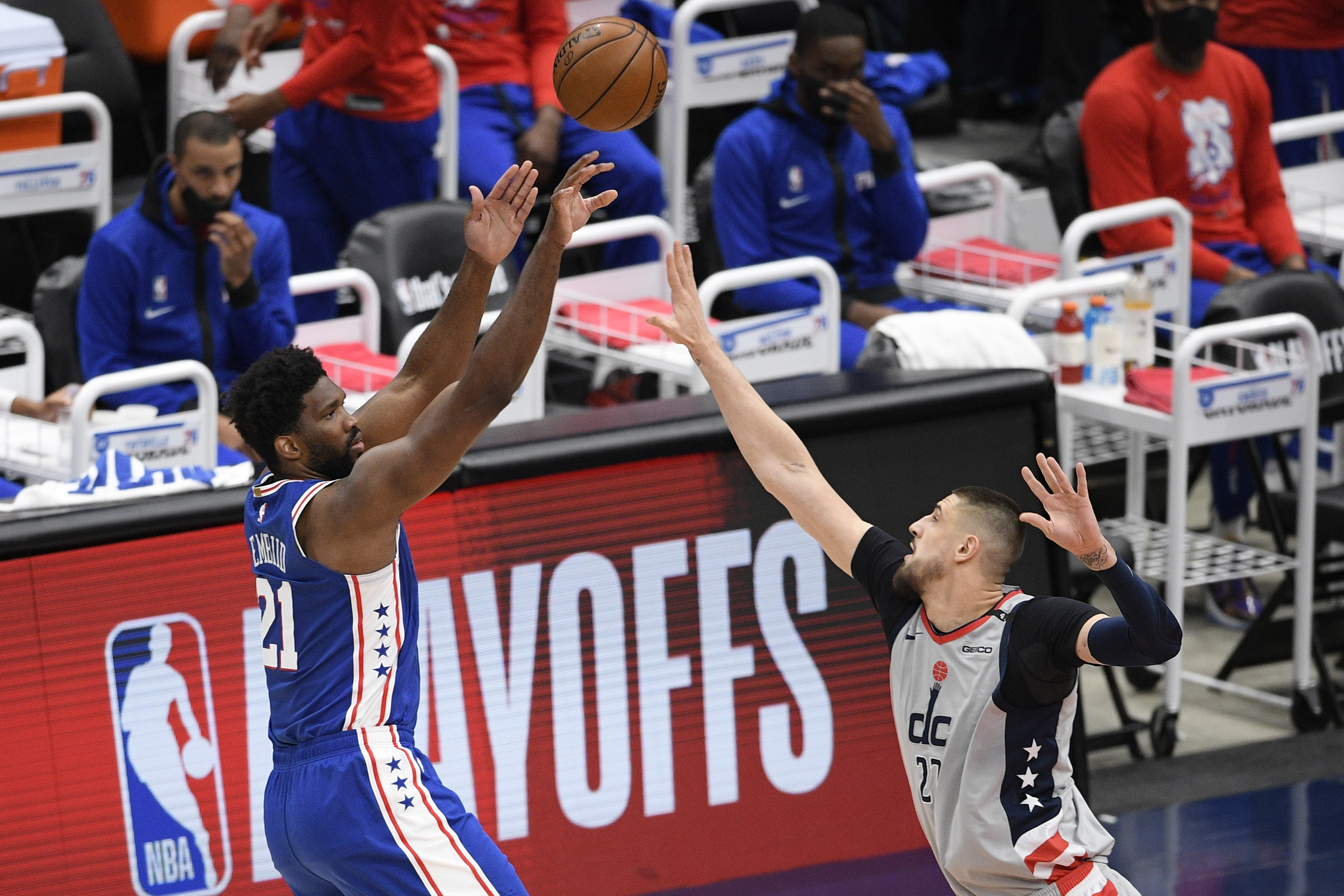 Sixers outlast Wizards to take 1-0 series lead: GRADES