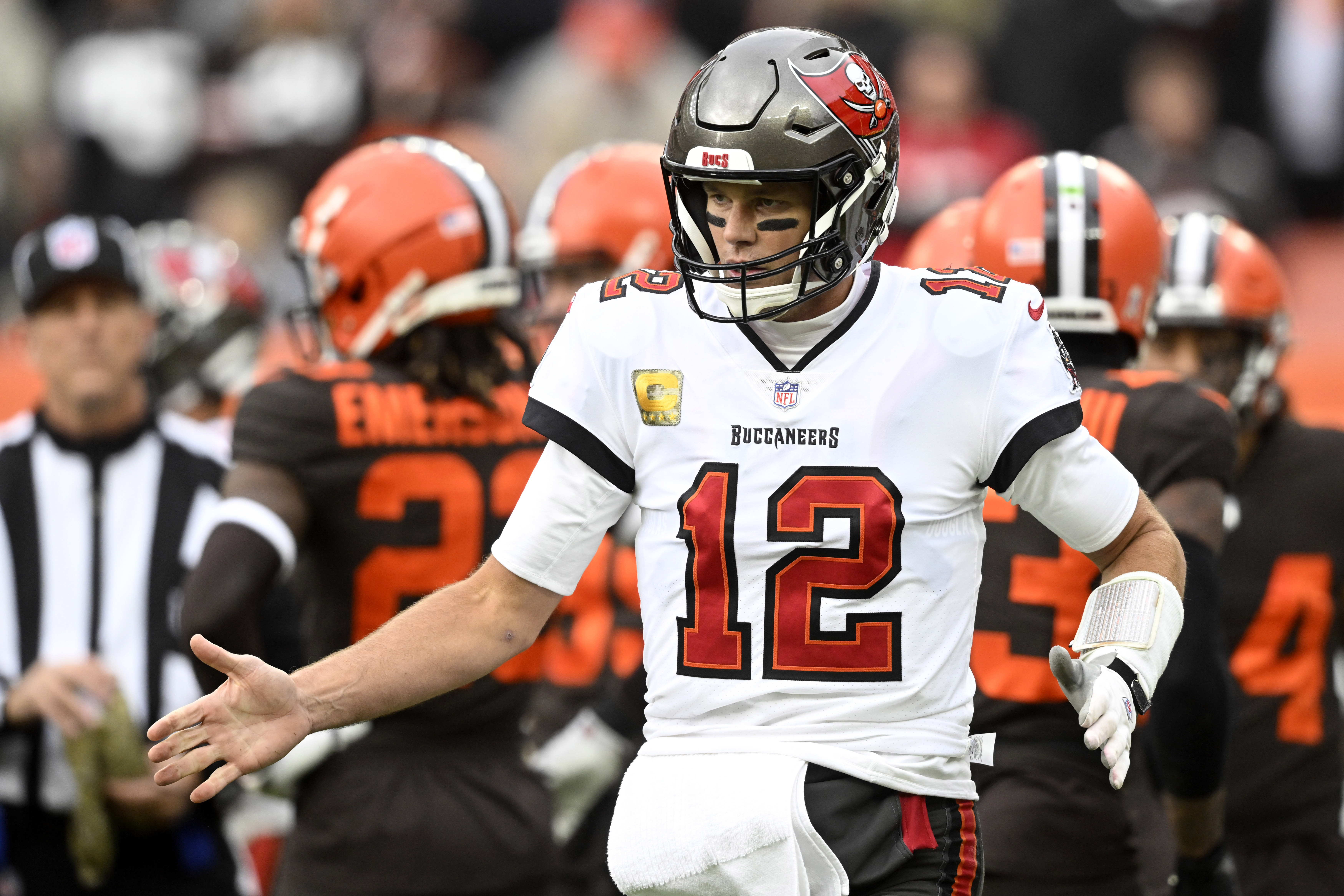 Myles Garrett, Tom Brady and others arrive for Browns vs. Bucs