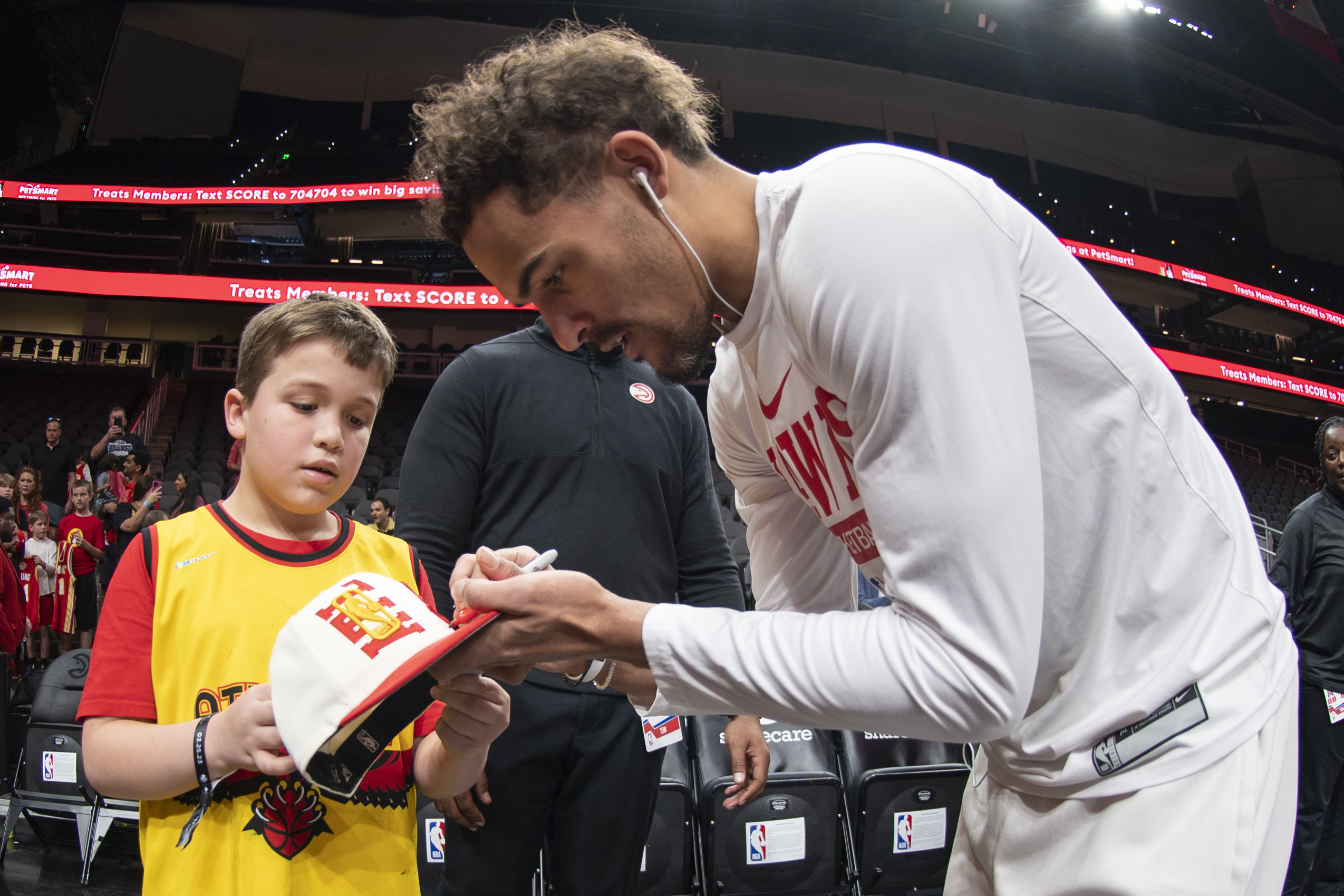 Scottie Pippen asks Trae Young how long he'll be able to handle losing