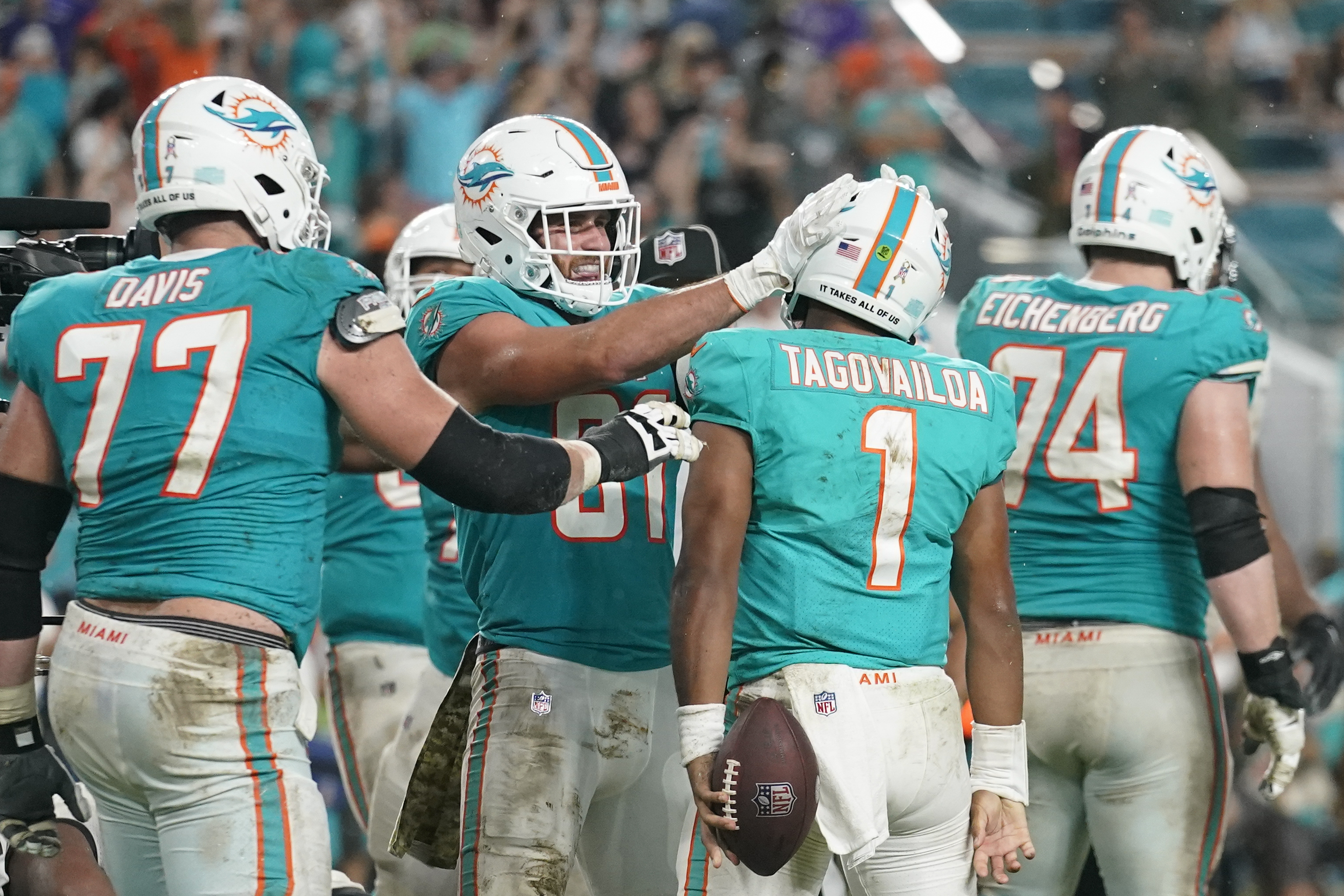 A stunner: Miami wins 2nd straight, tops Ravens 22-10