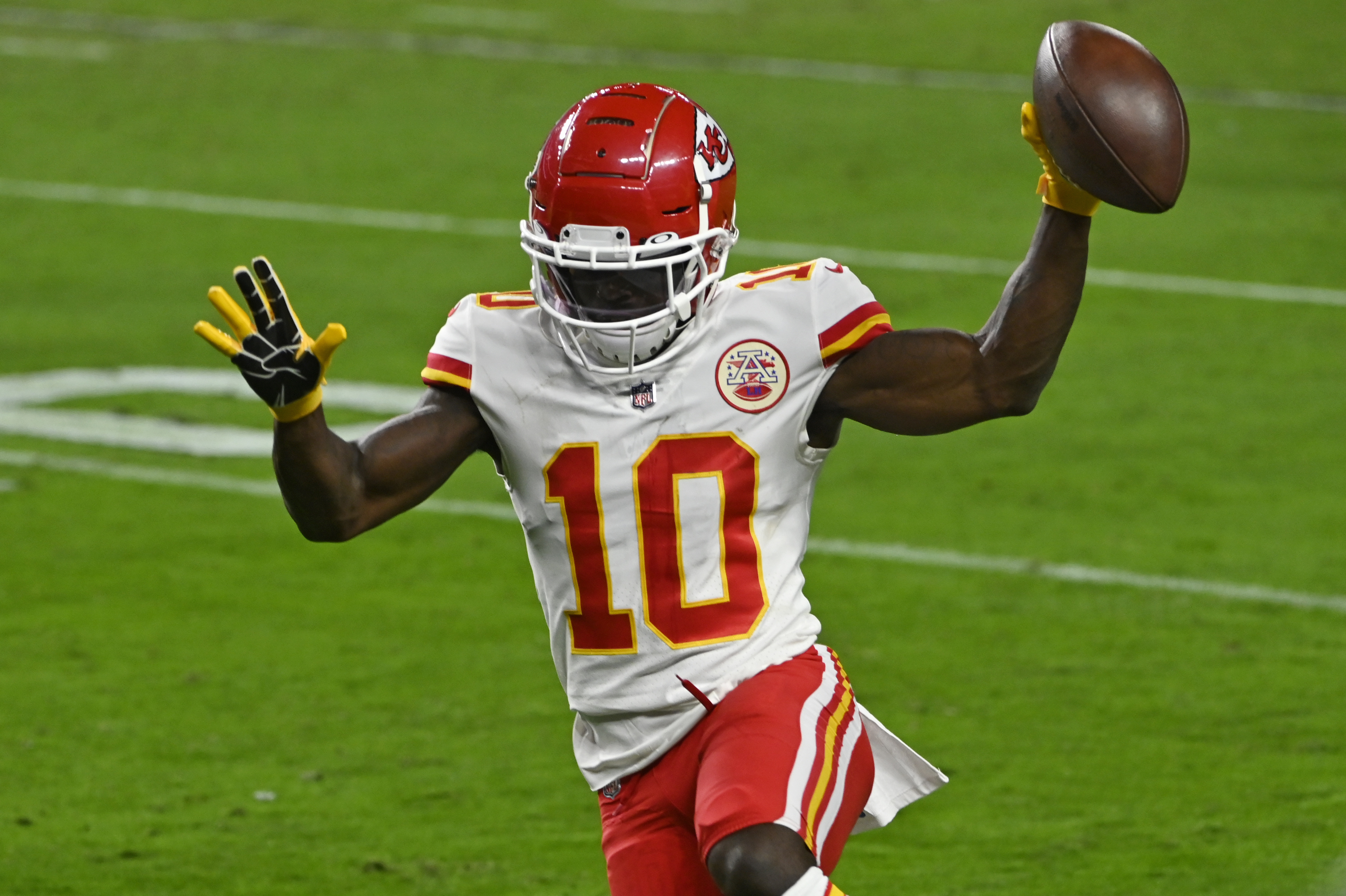 Will Chiefs' Tyreek Hill burn the Bucs again in Super Bowl LV