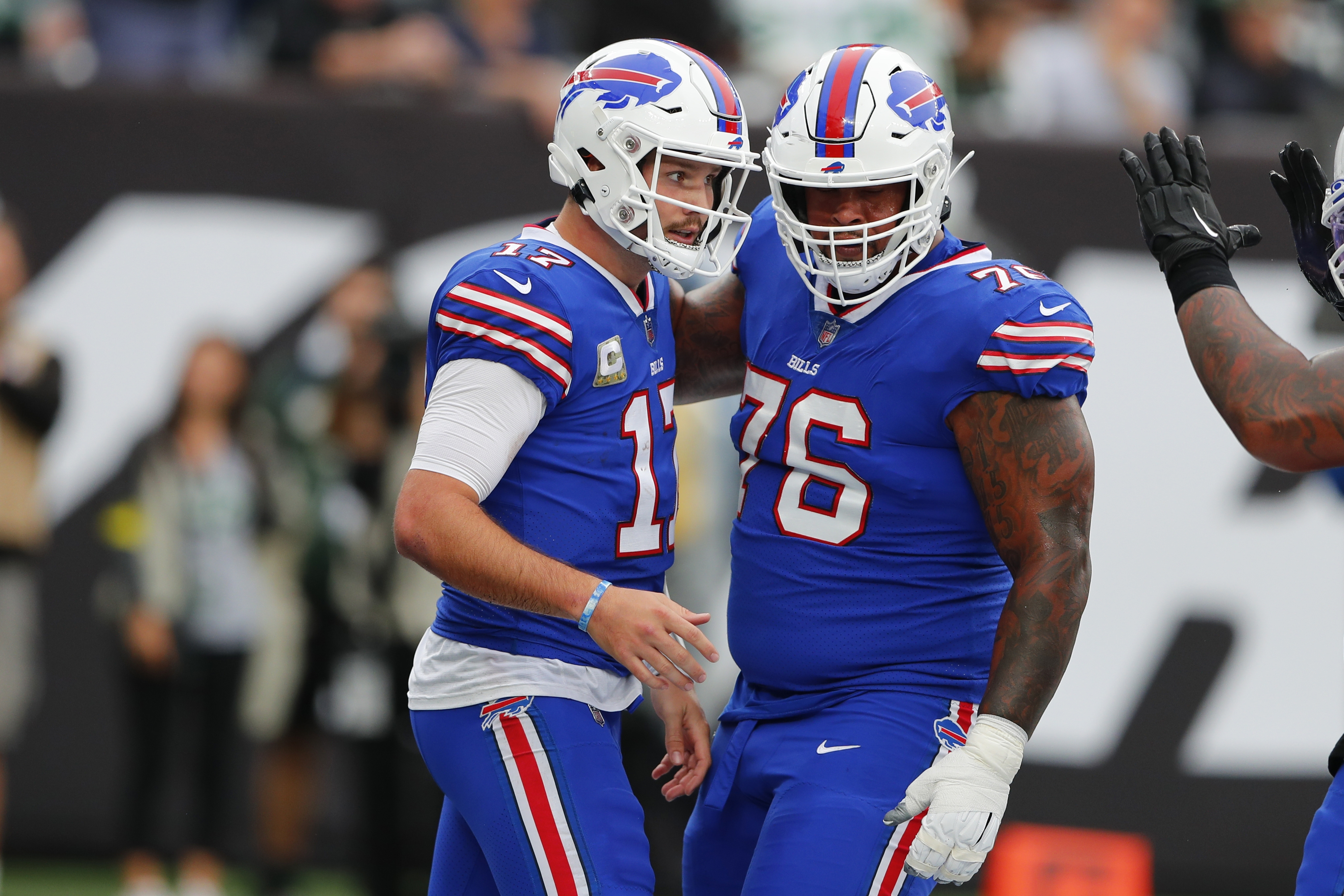 Josh Allen (elbow) active, starts for Bills vs. Vikings