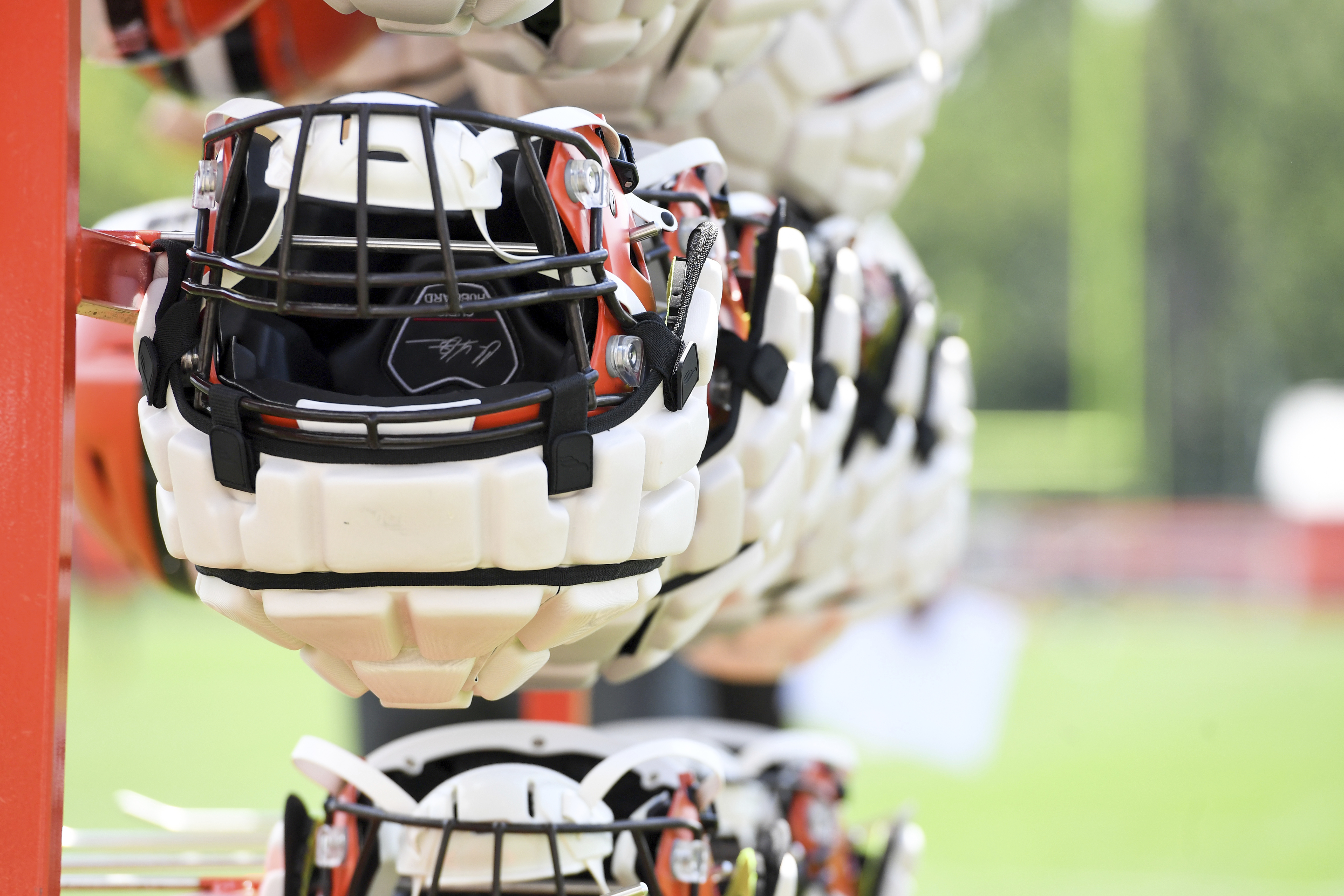 Science Xplained: The (Bubble) Wrap on Football Helmets 