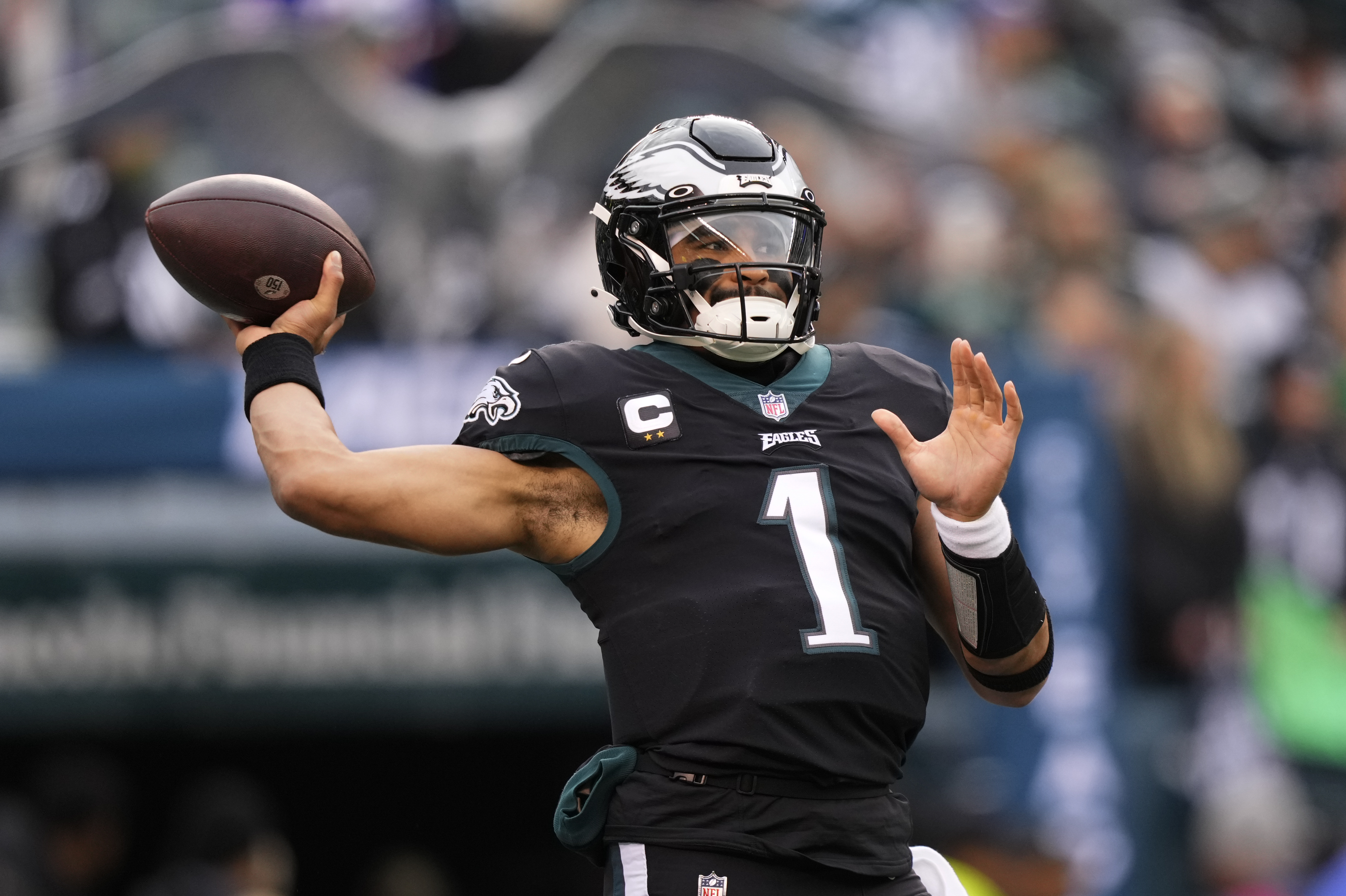 Eagles to wear all-black uniforms at The Linc in Week 11 against the Saints