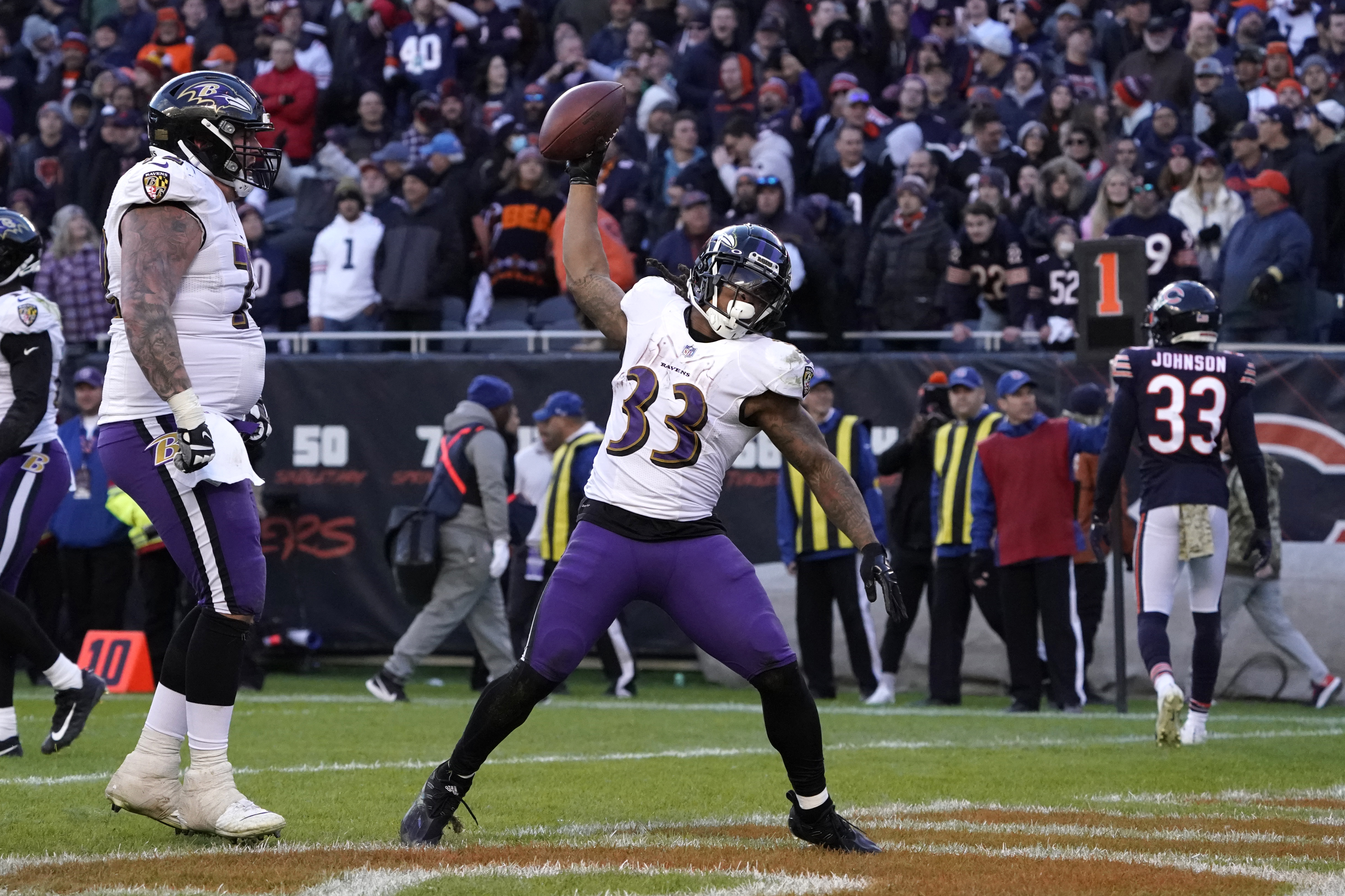 Freeman TD lifts Ravens over Bears with Jackson sidelined