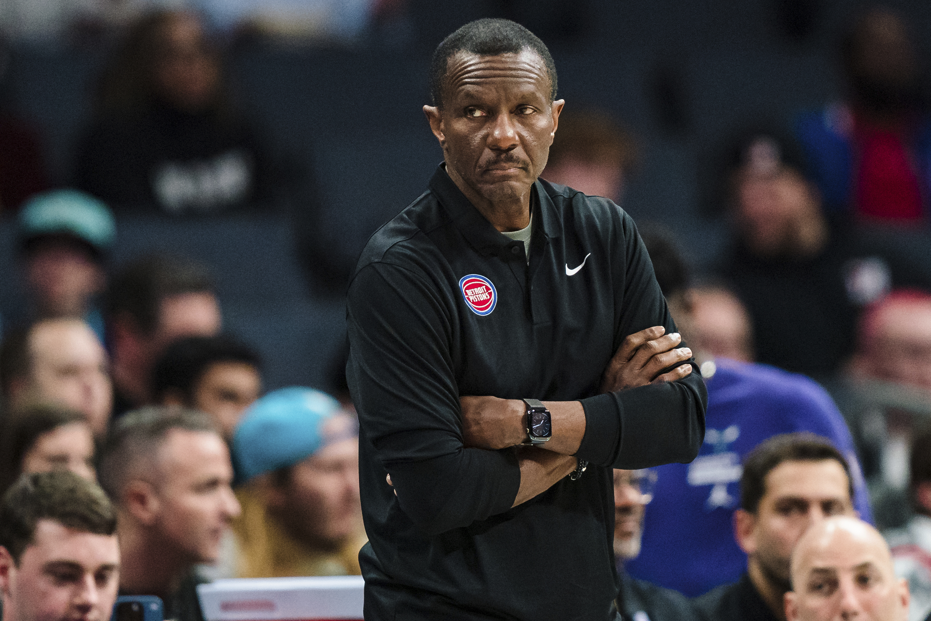 Dwane Casey steps down as Pistons coach, will join front office