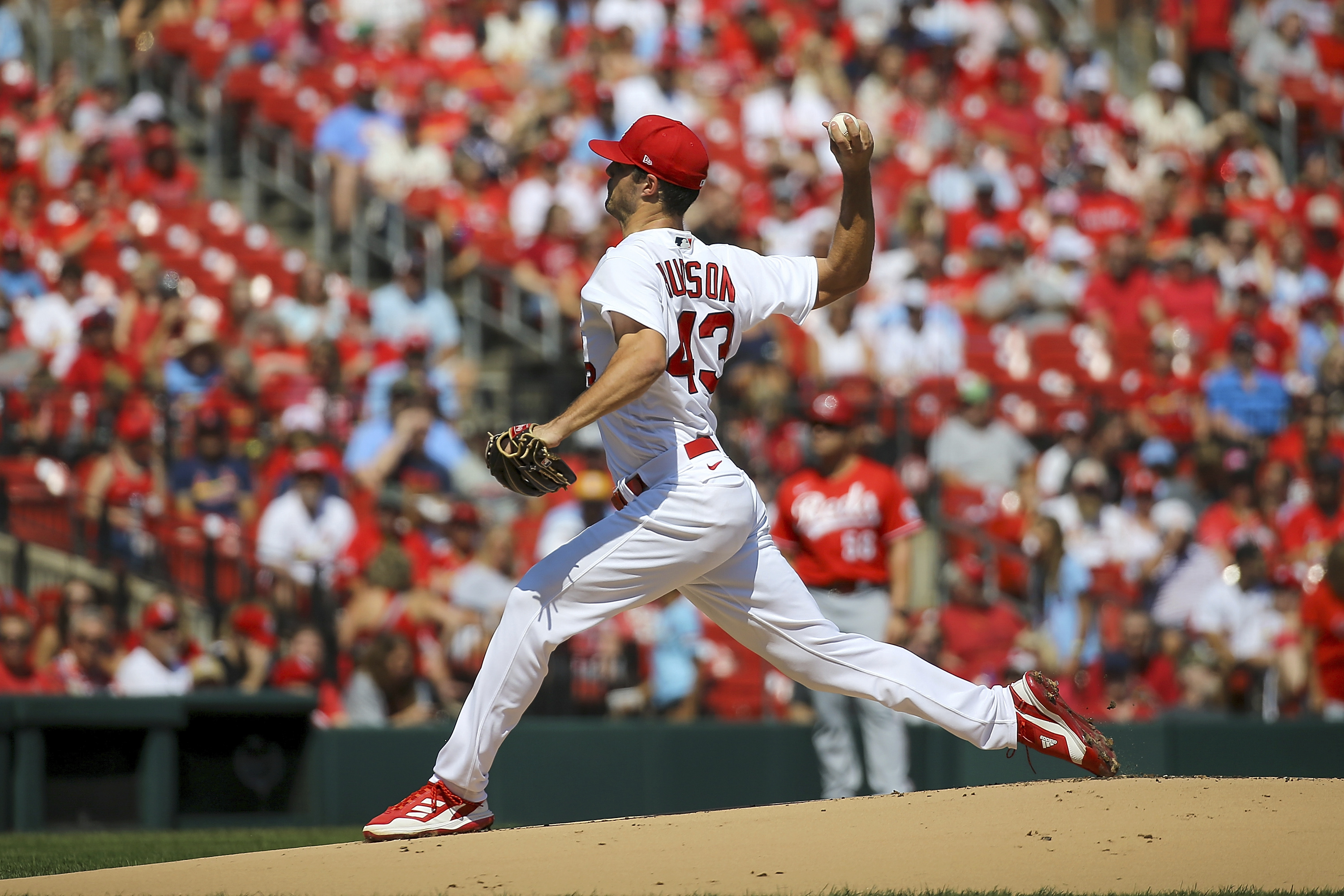 Molina homers, Pujols goes hitless as Cards beat Reds 5-1