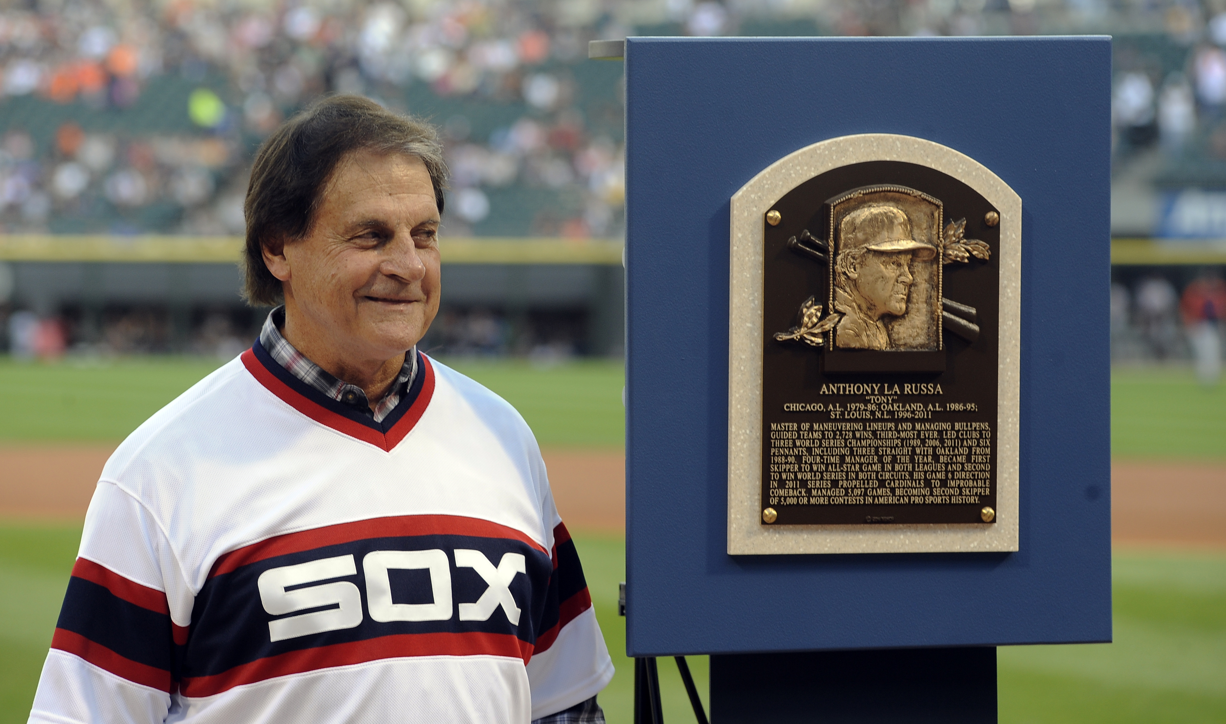 Oakland A's news: Tony La Russa hired as Chicago White Sox manager, A.J.  Hinch to Detroit Tigers - Athletics Nation