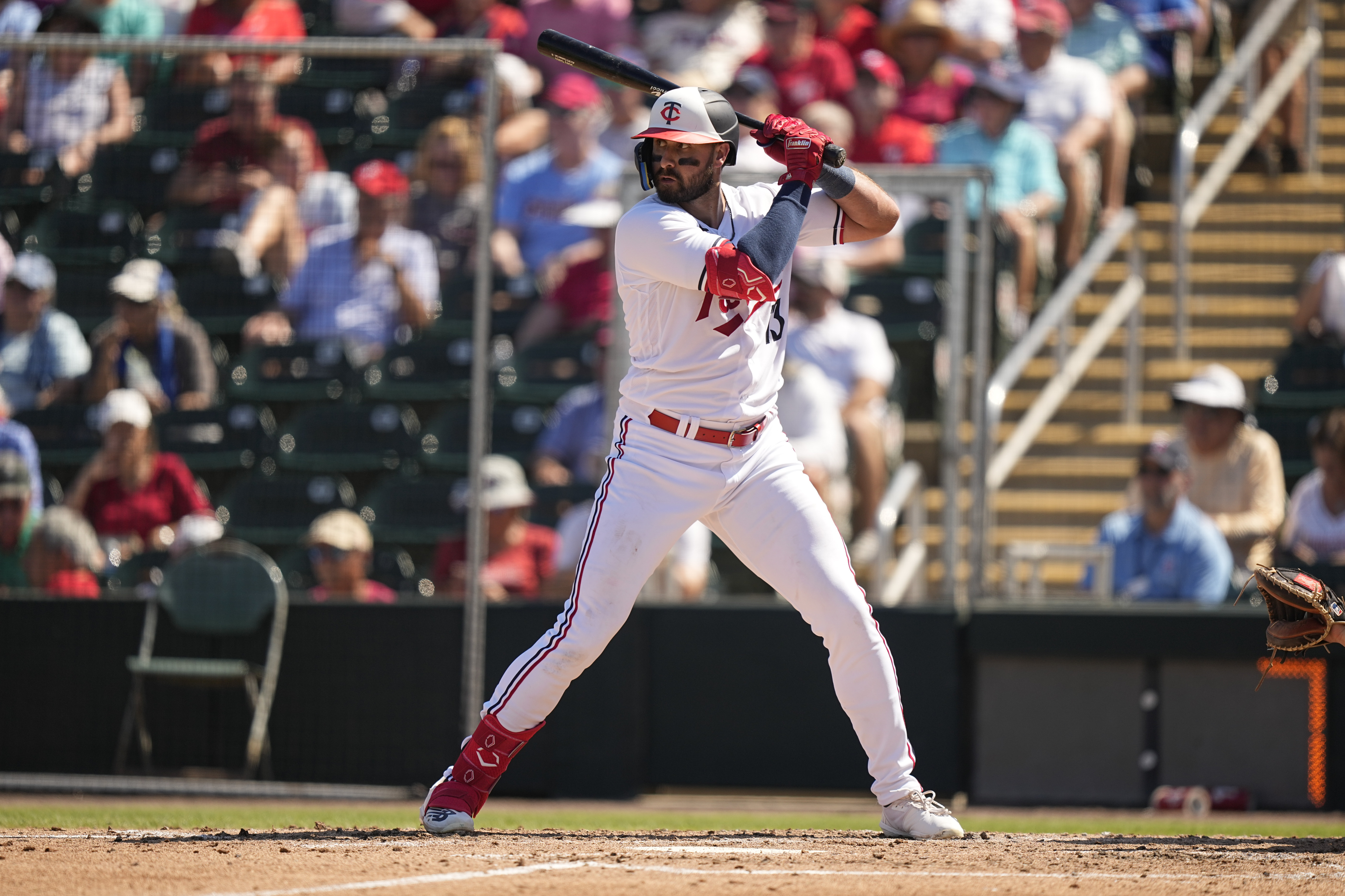 Red Sox use loophole in MLB shift rule when facing Joey Gallo