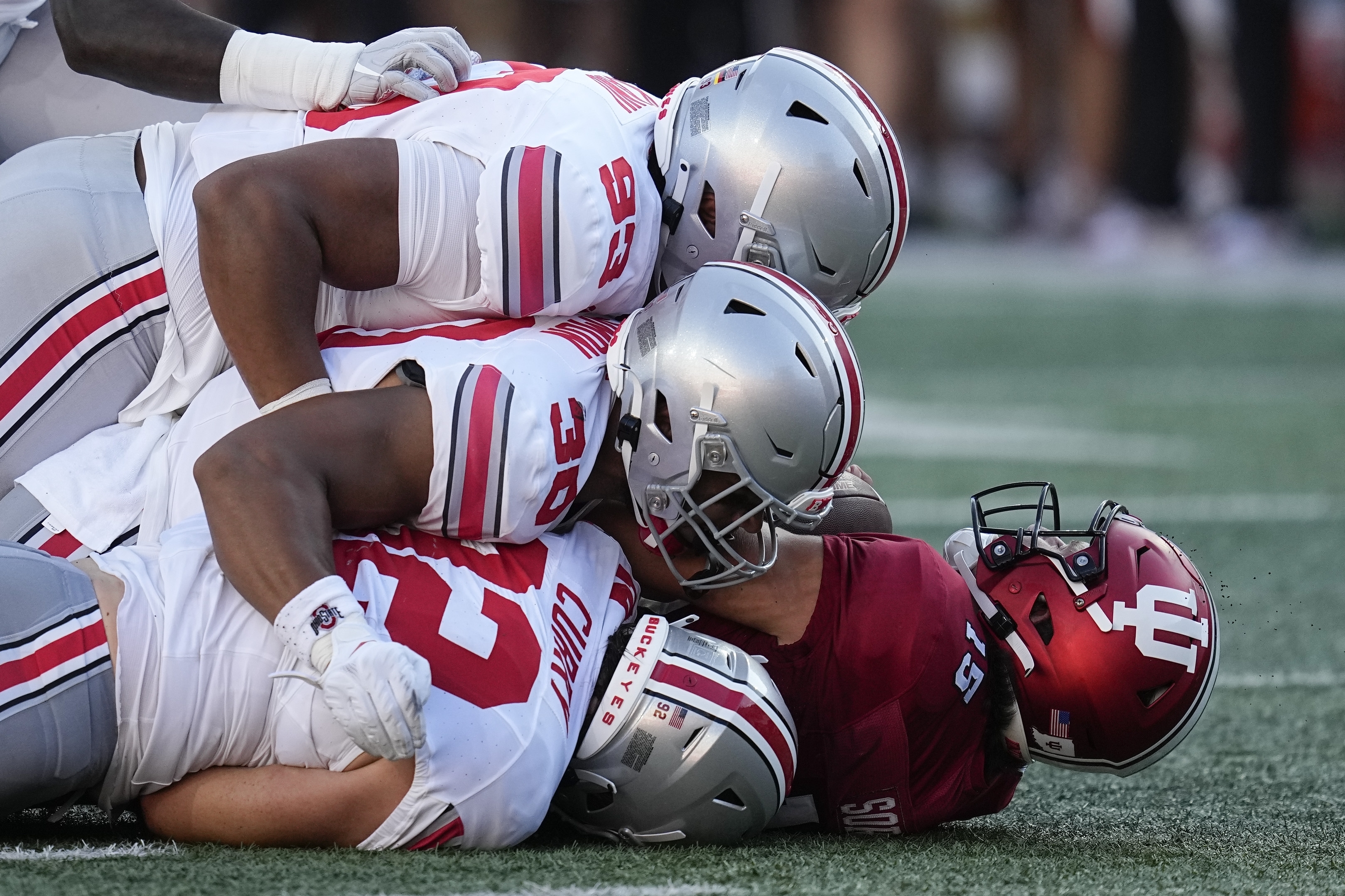 No. 3 Buckeyes Overcome Sluggish Showing to Extend Winning Streak