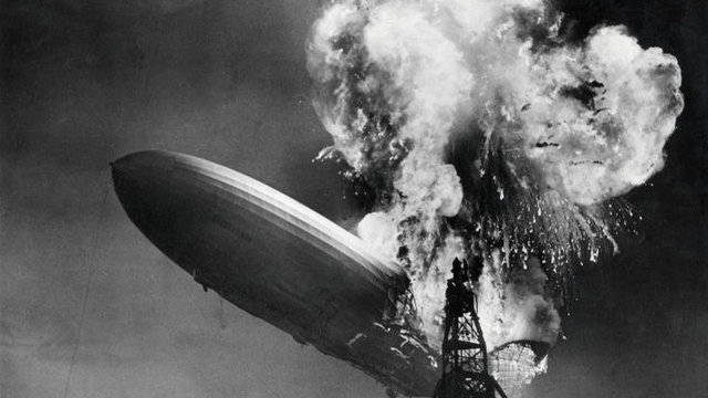 The Hindenburg CD デビッド・シャイア The Hindenburg Disaster. (Complete Series) - YouTube