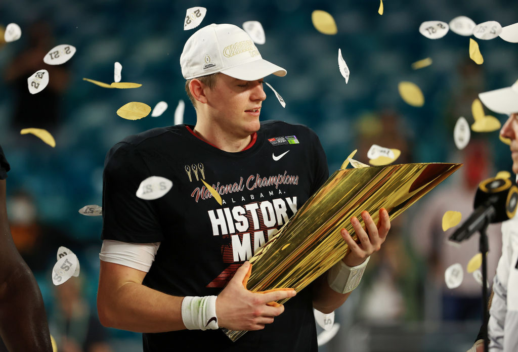 Mac Jones' National Championship Game highlights: 464 yards, 5 TDs