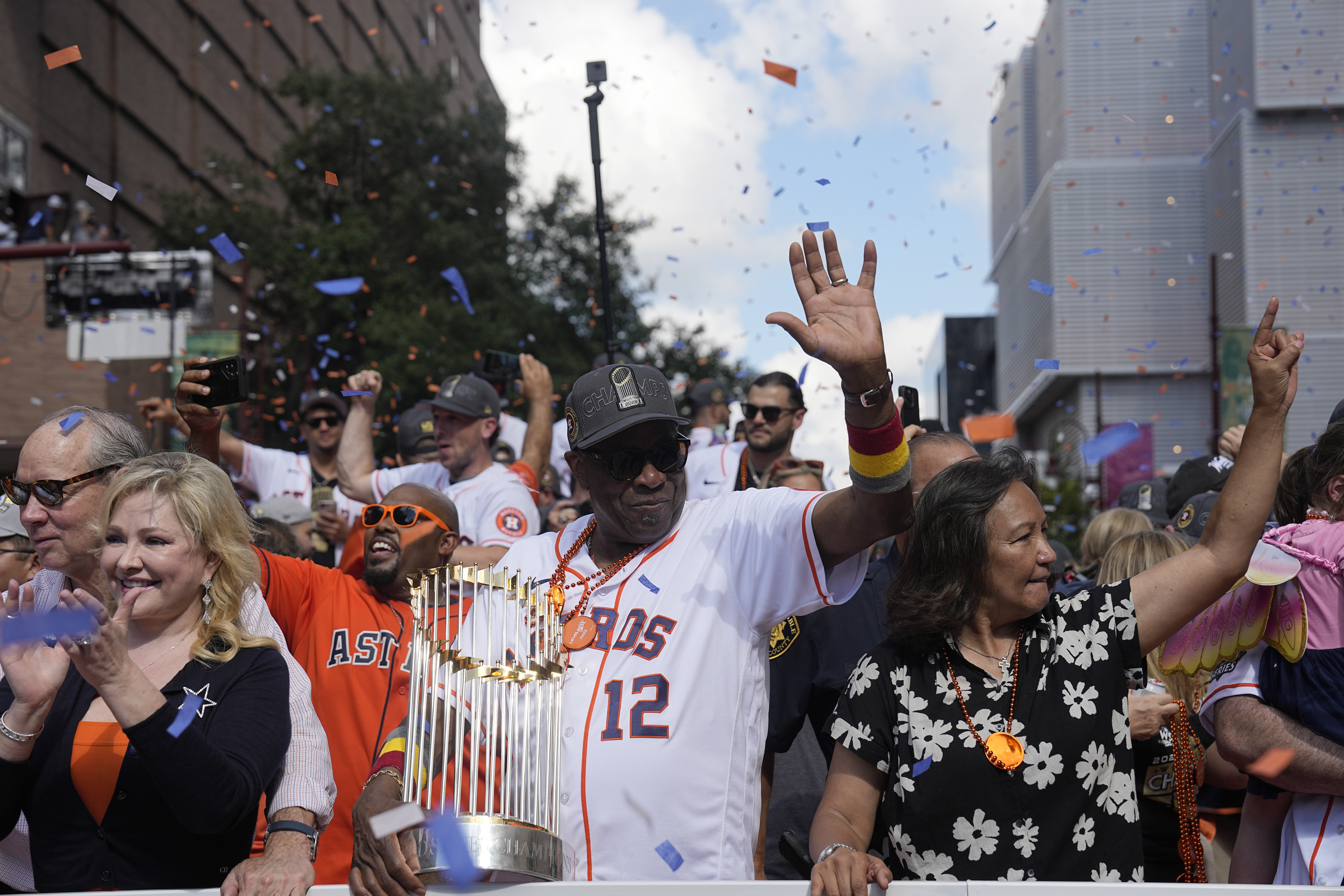 Astros, fans celebrate World Series win with parade