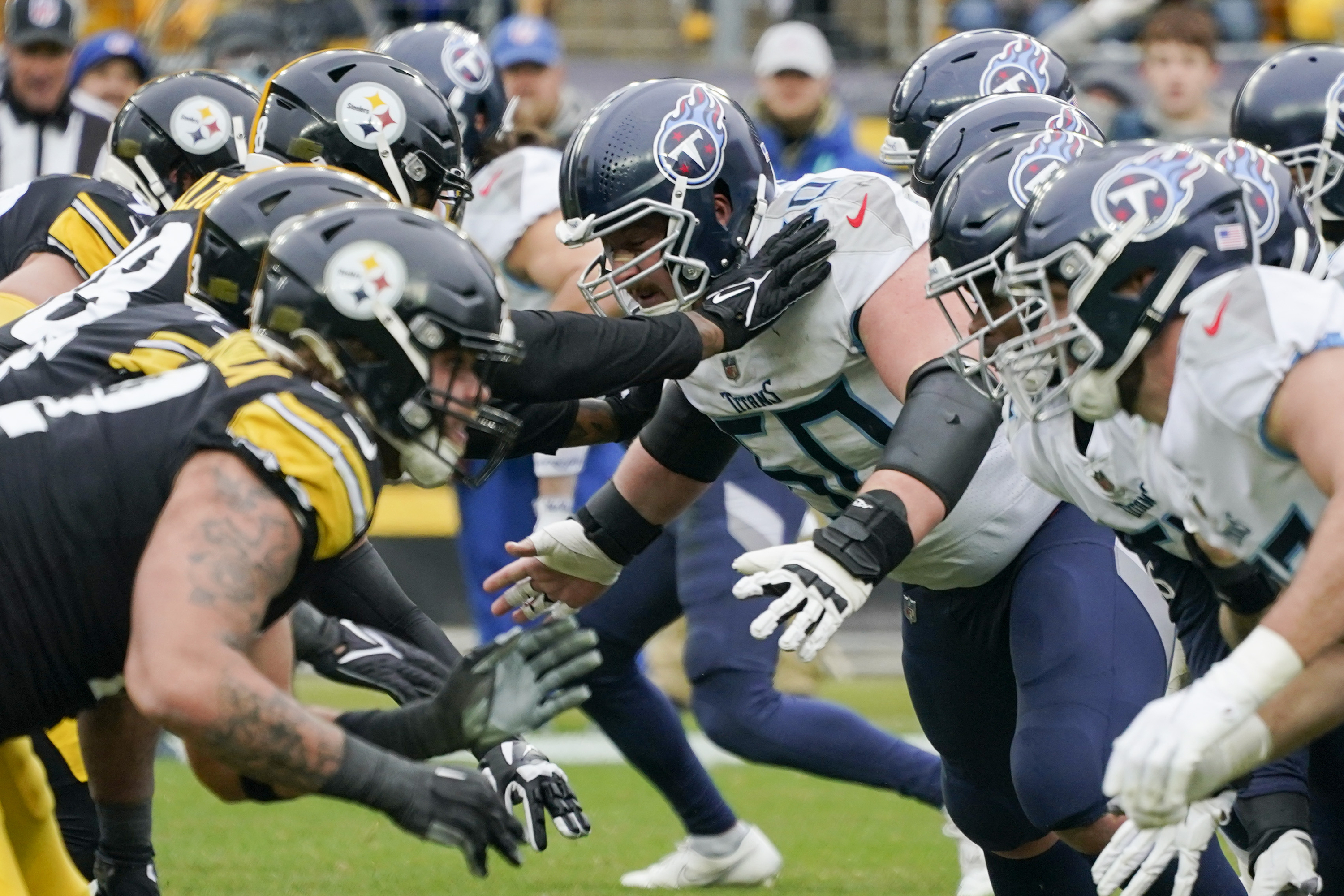 Steelers top Titans 19-13