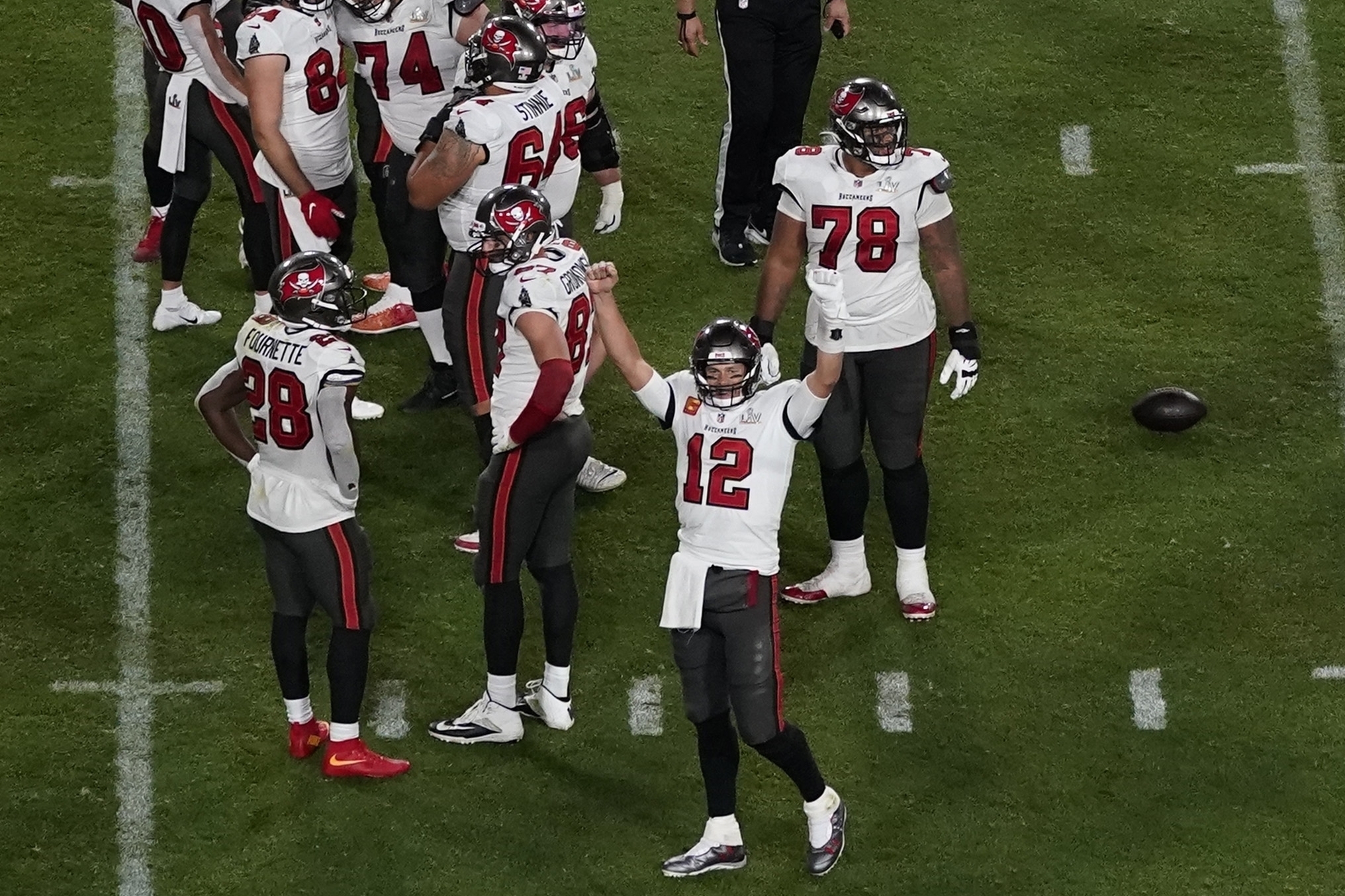 Bucs will wear white jersey, pewter pants in Super Bowl 55