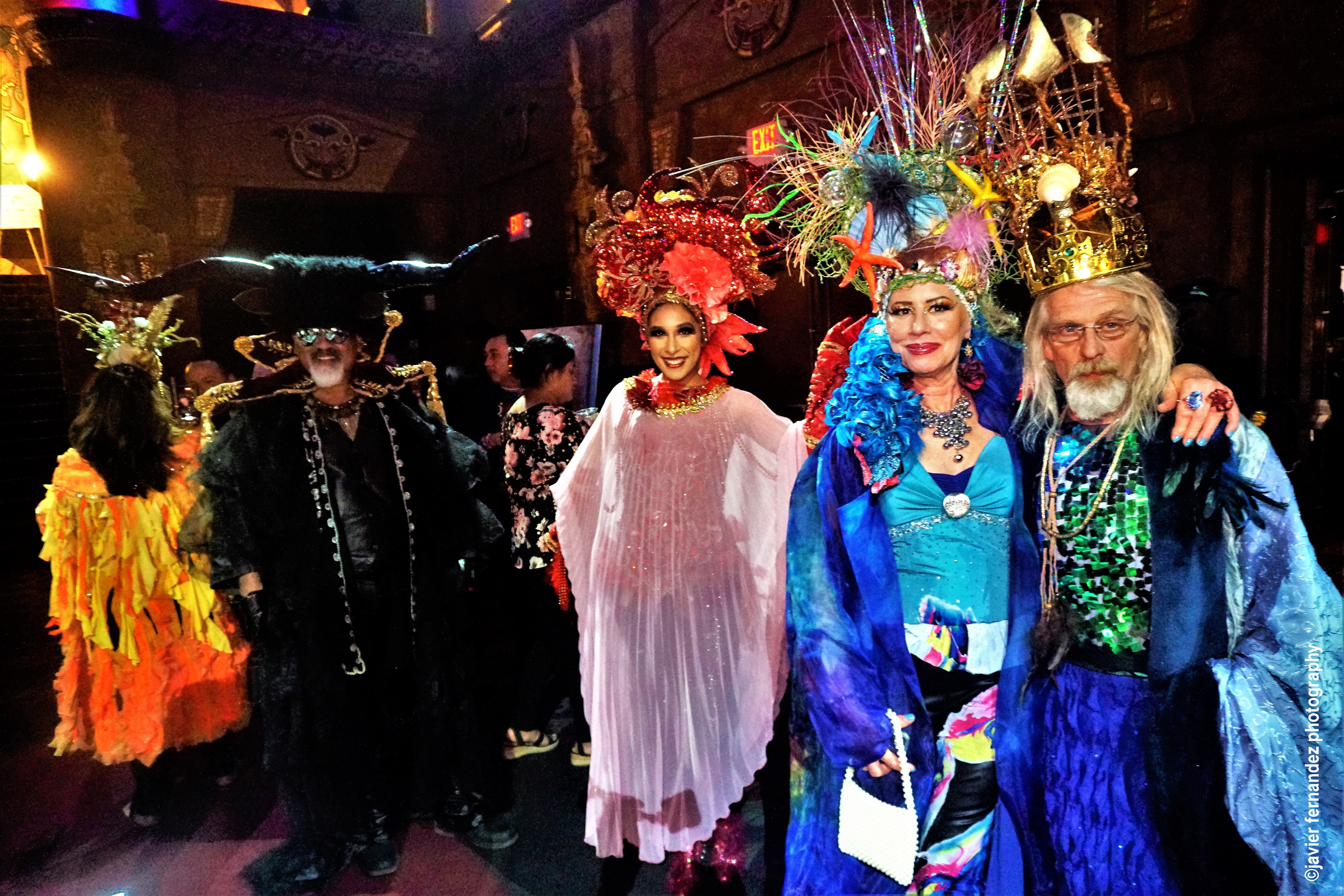 15 Puro San Antonio Halloween Costumes To Consider This Year, San Antonio