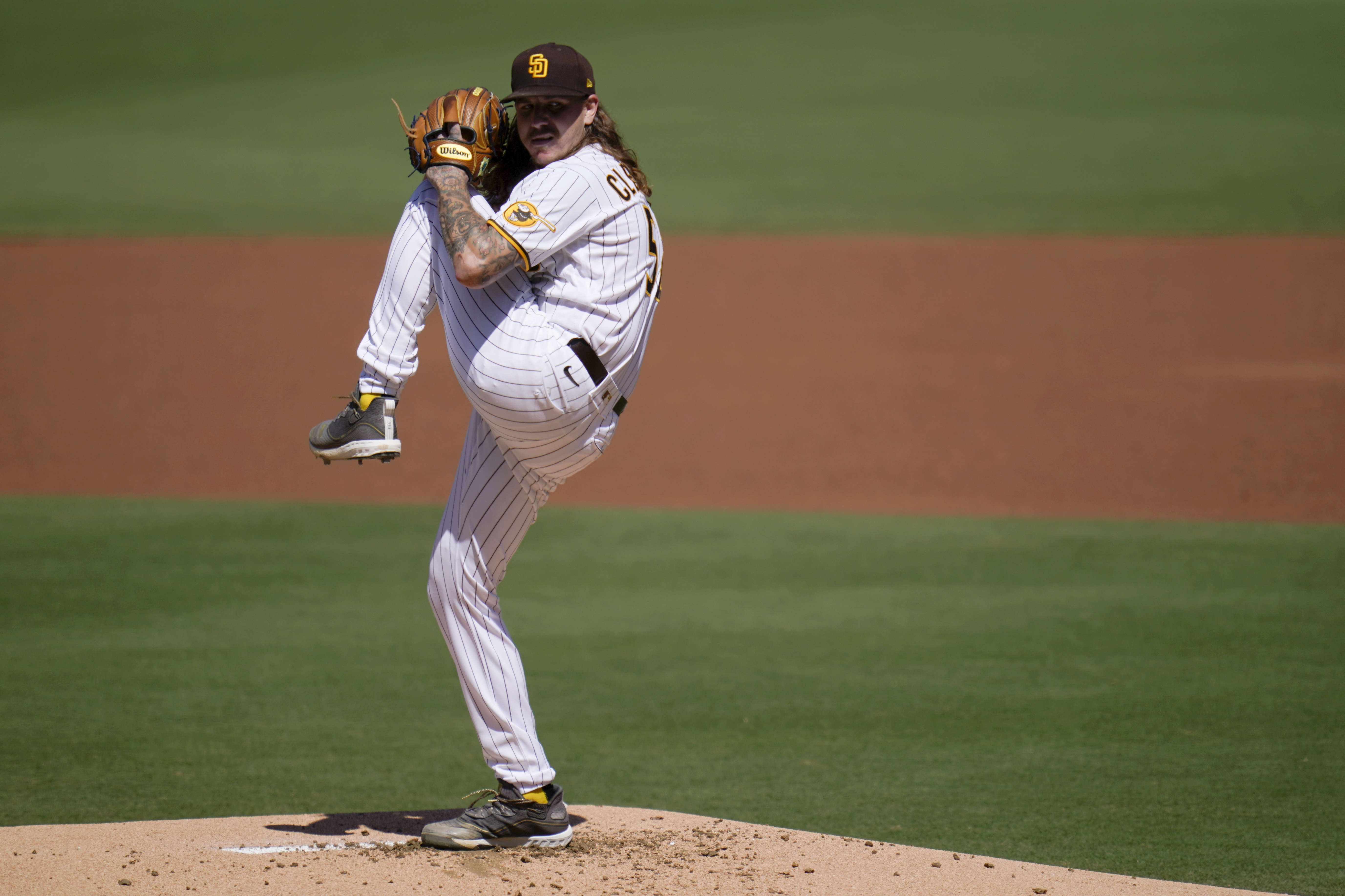 Clevinger gets shot, Padres hope he can pitch in playoffs