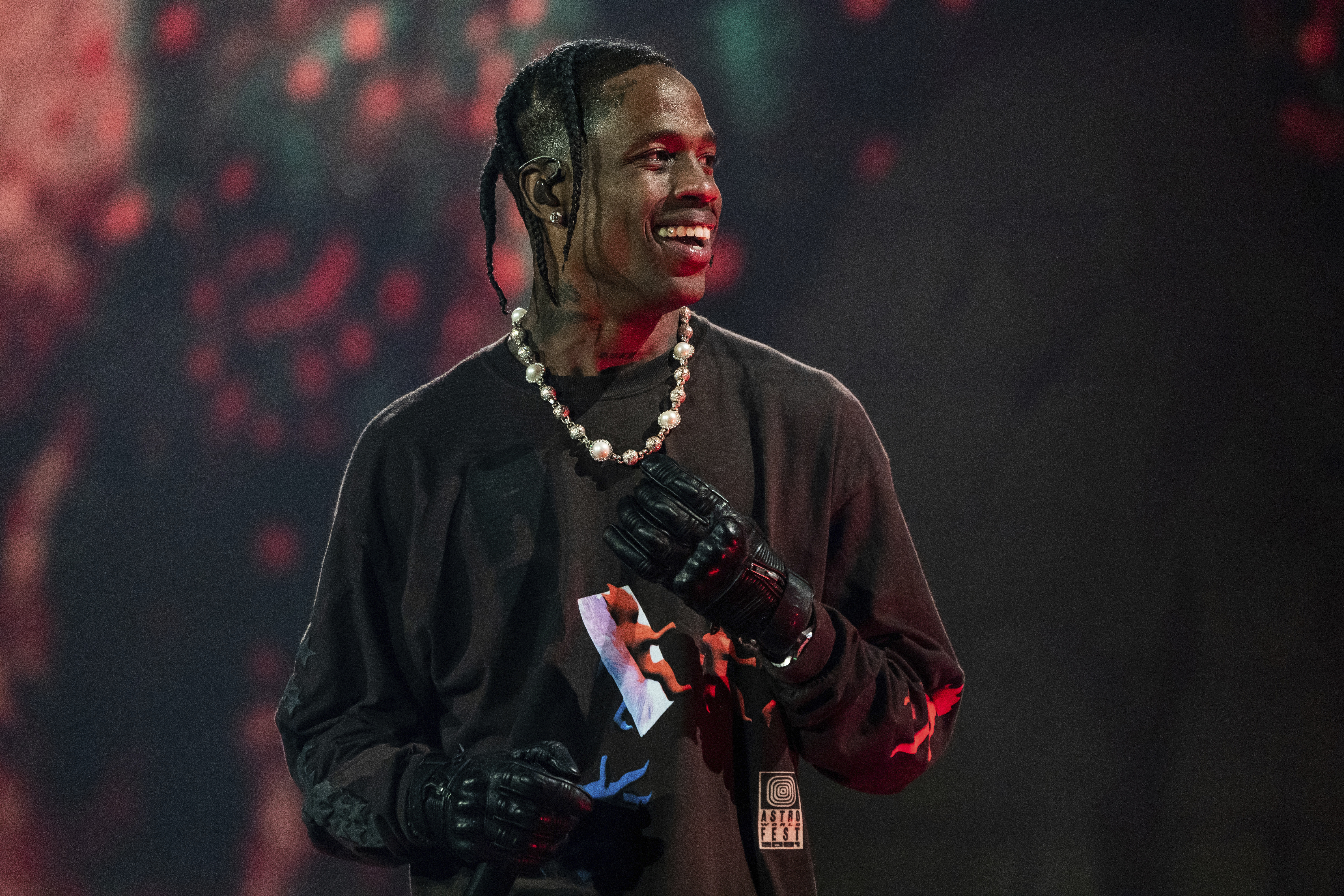 Houston Police Chief Warned Travis Scott of Safety Concerns Prior to  Astroworld Performance - Consequence