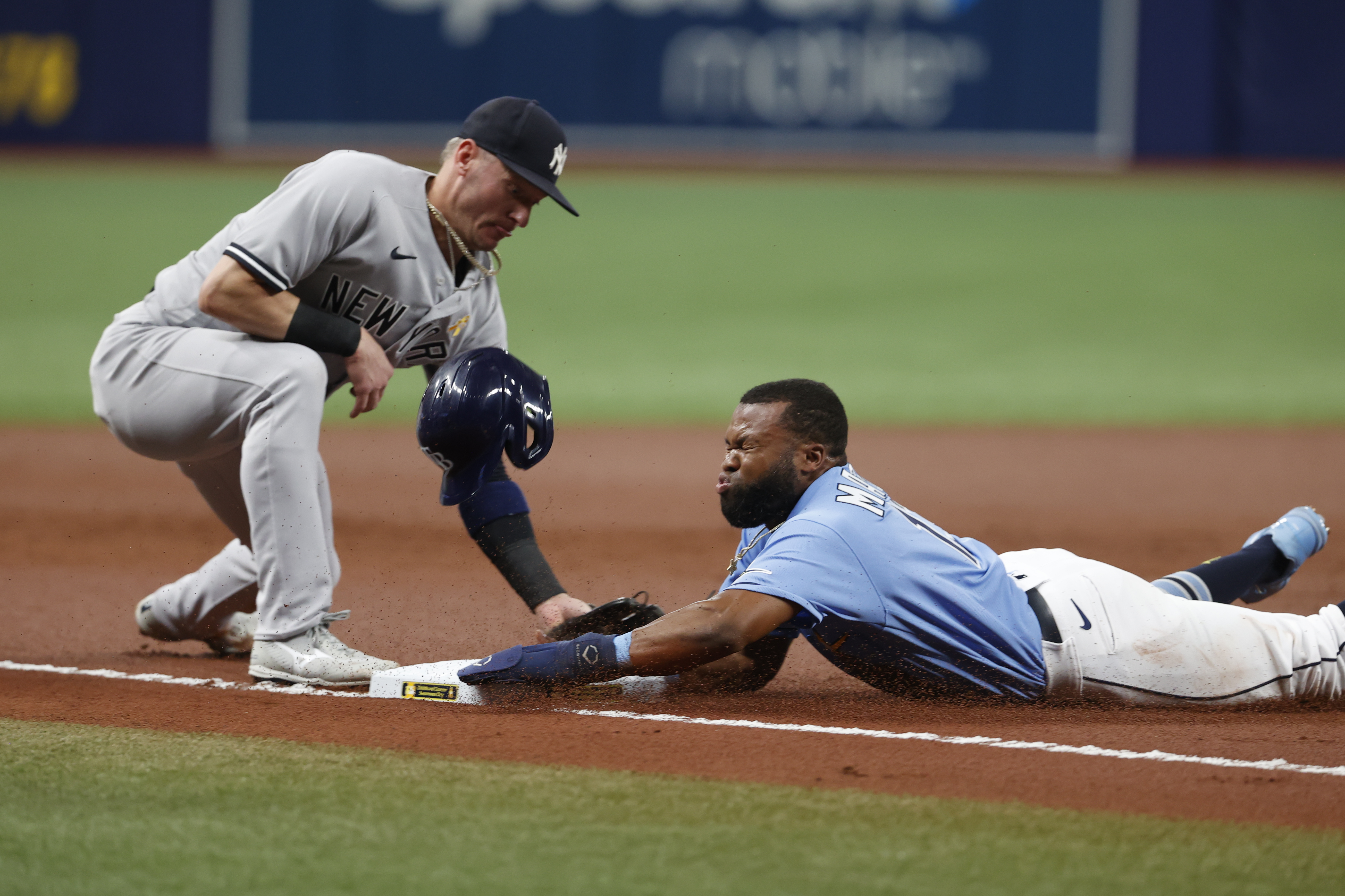 Jason Adam gives up late homer to Anthony Rizzo, Rays lose to Yankees