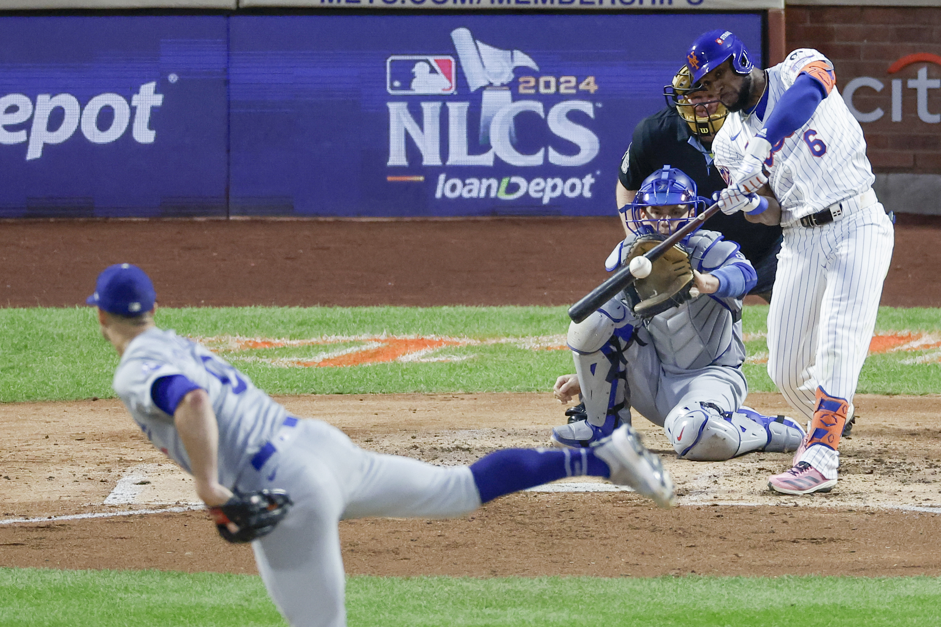 Alonso and Mets extend season again, beating Dodgers 12-6 to send
