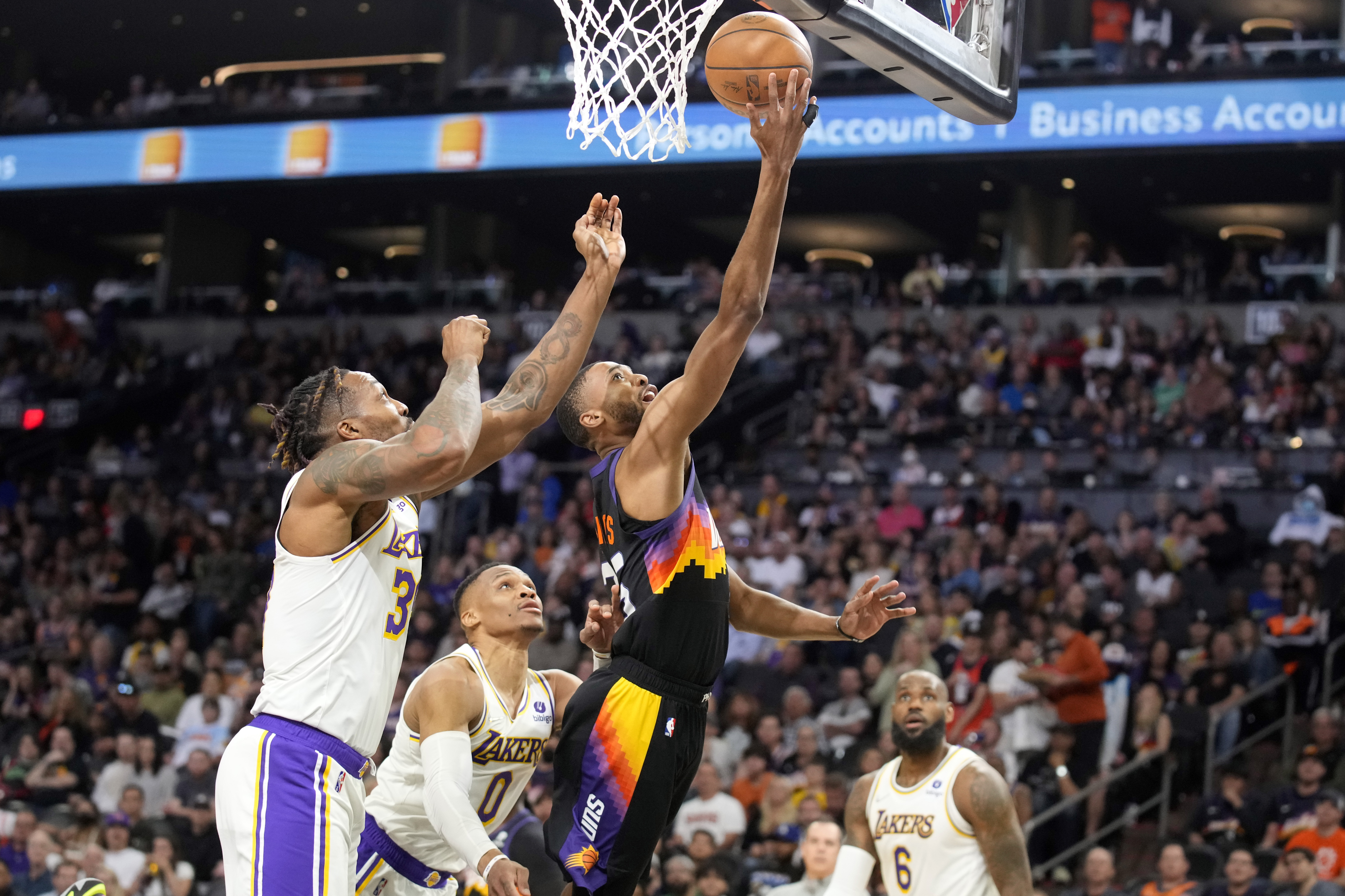 NBA-leading Suns rout Lakers; James reaches 10,000 assists