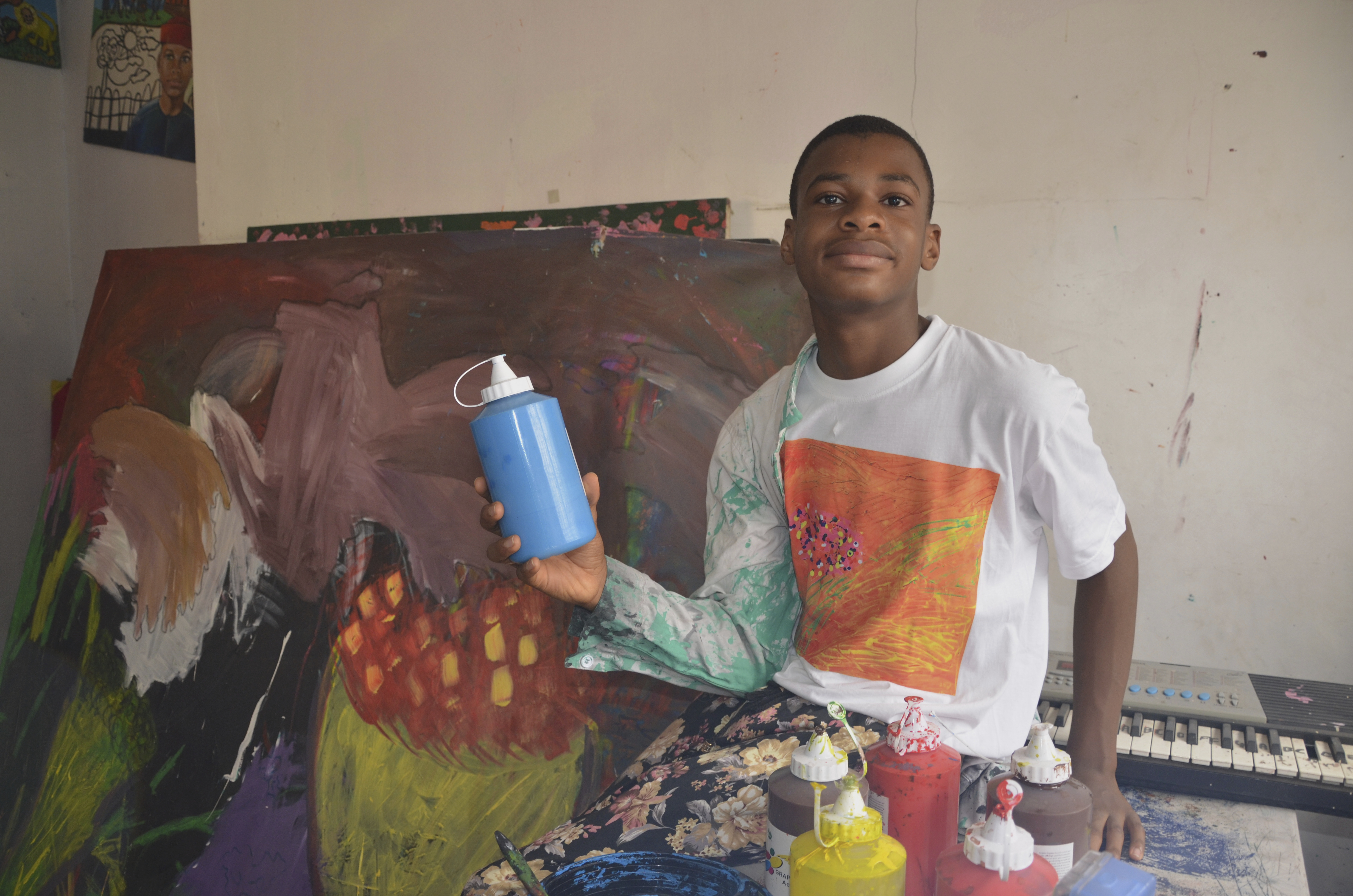Nigerian teenager sets world painting record with canvas that's