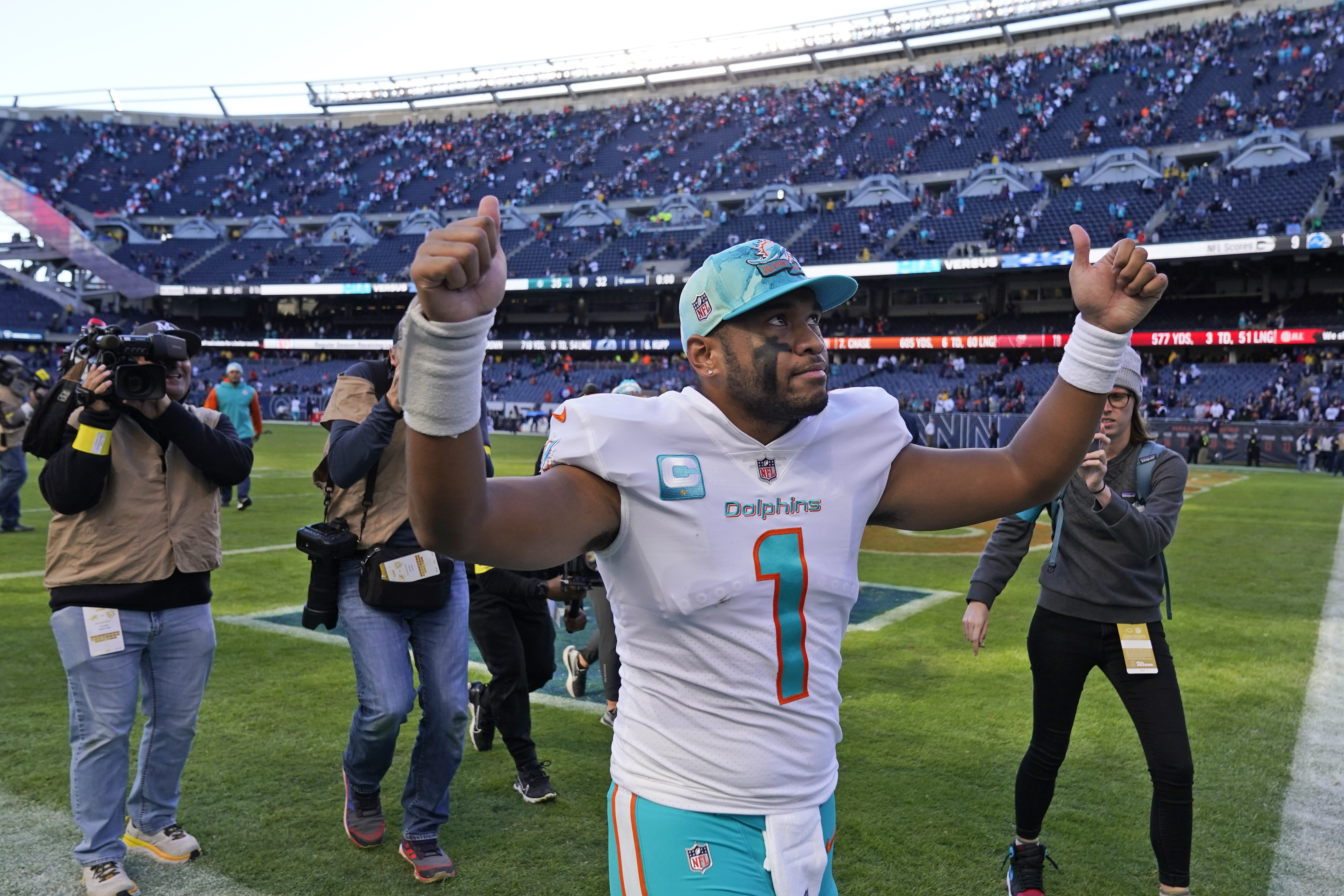 Dolphins outlast Bears despite record-setting rushing by Fields