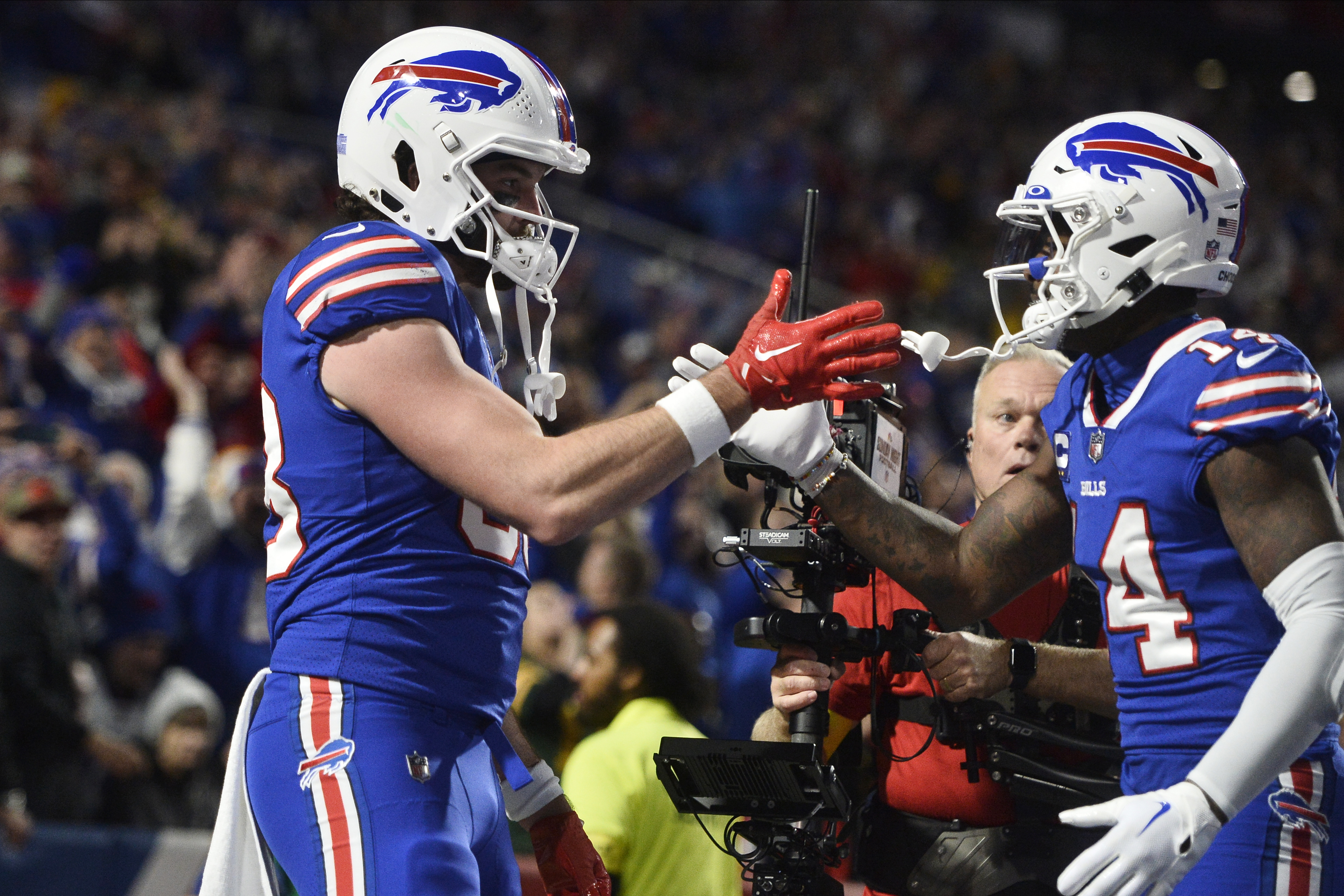 Bills vs Chiefs: RT Spencer Brown in walking boot after Buffalo's