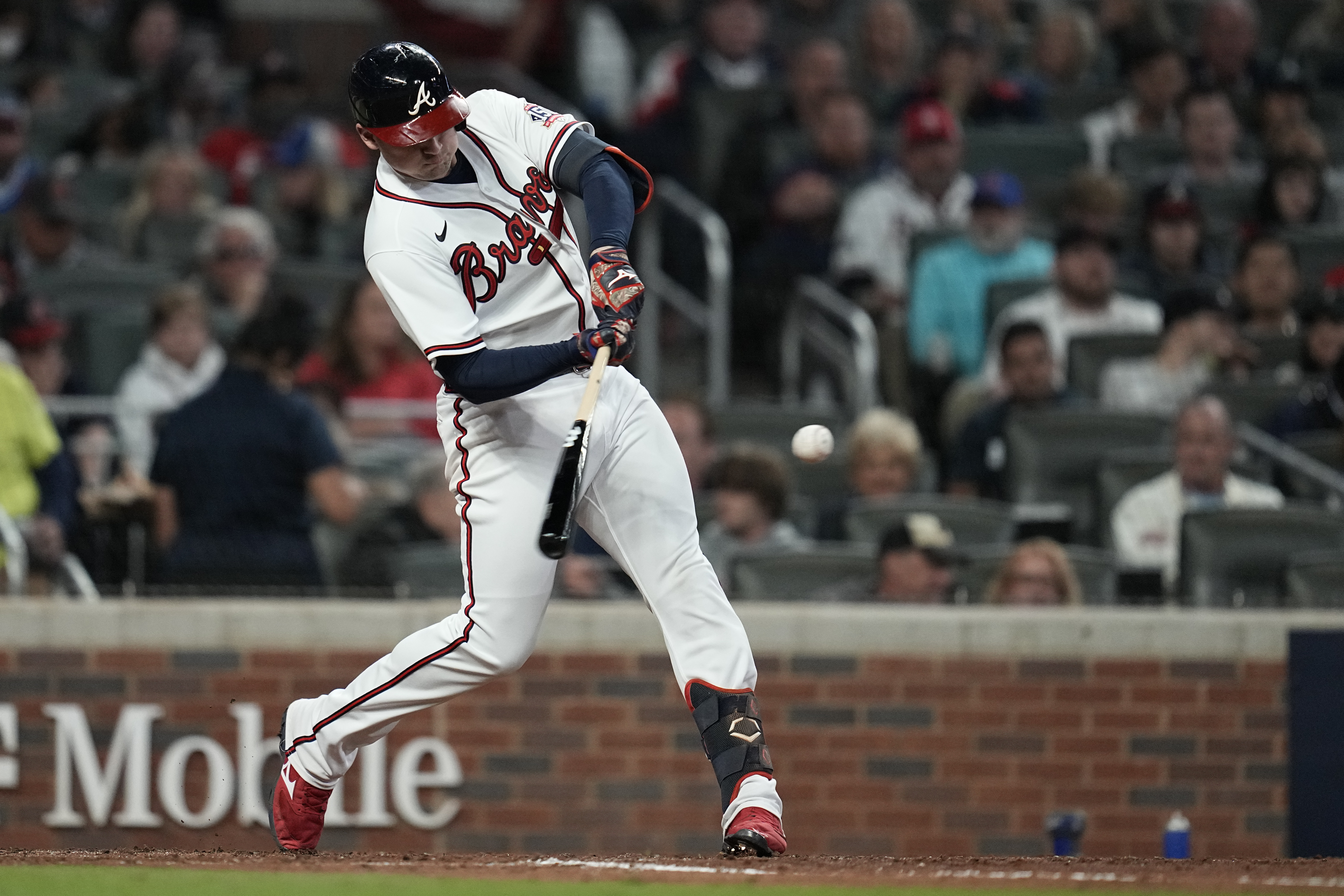 Braves' Freddie Freeman in lineup after having cancerous mole removed