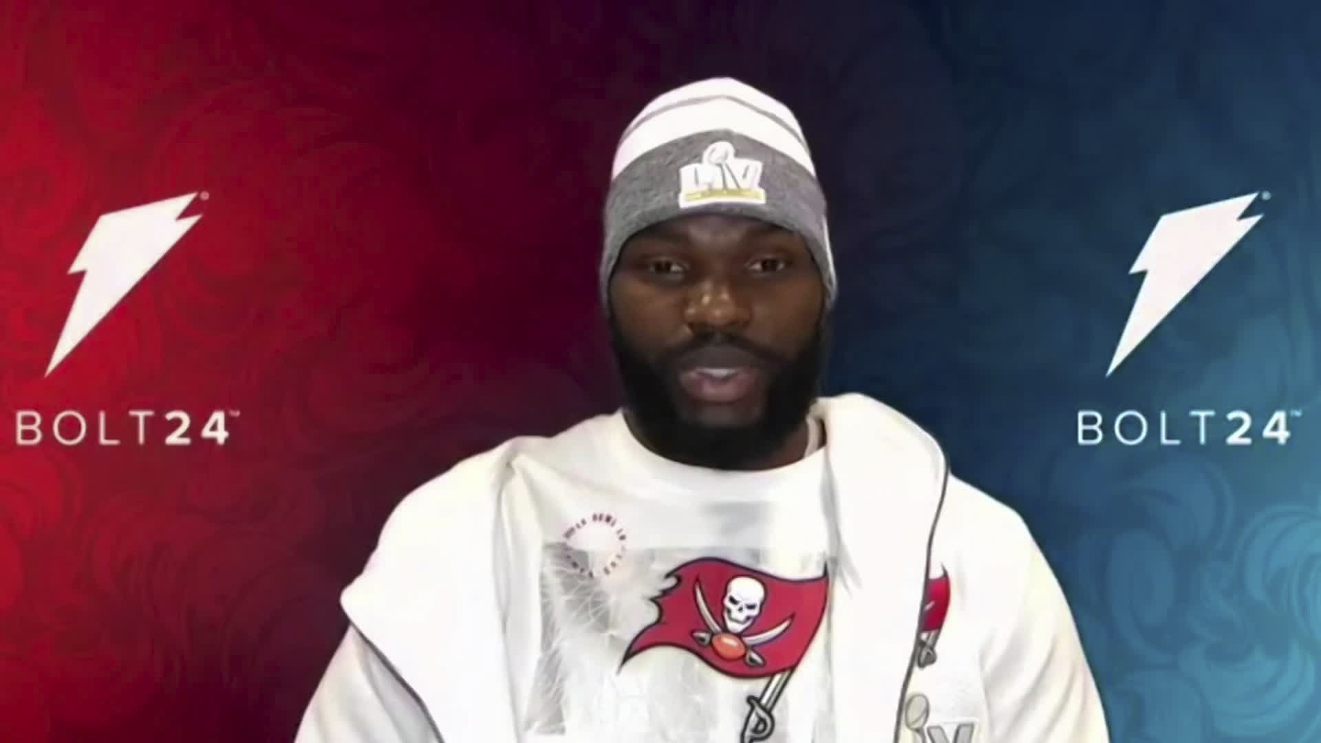 Bucs' Shaquil Barrett 'still up in the air' about signing franchise tag