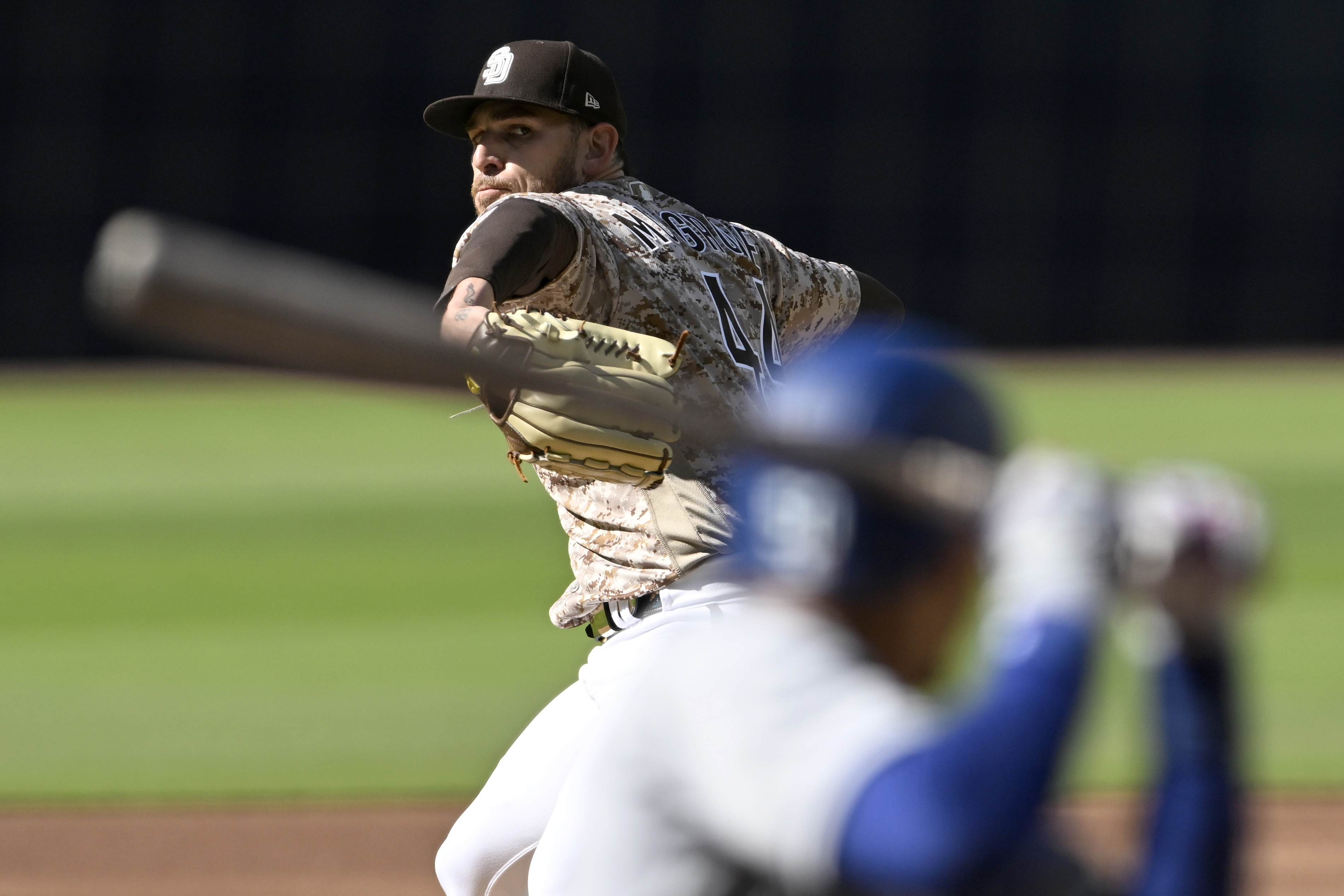 Betts, Outman homer as Dodgers stun Padres 5-2