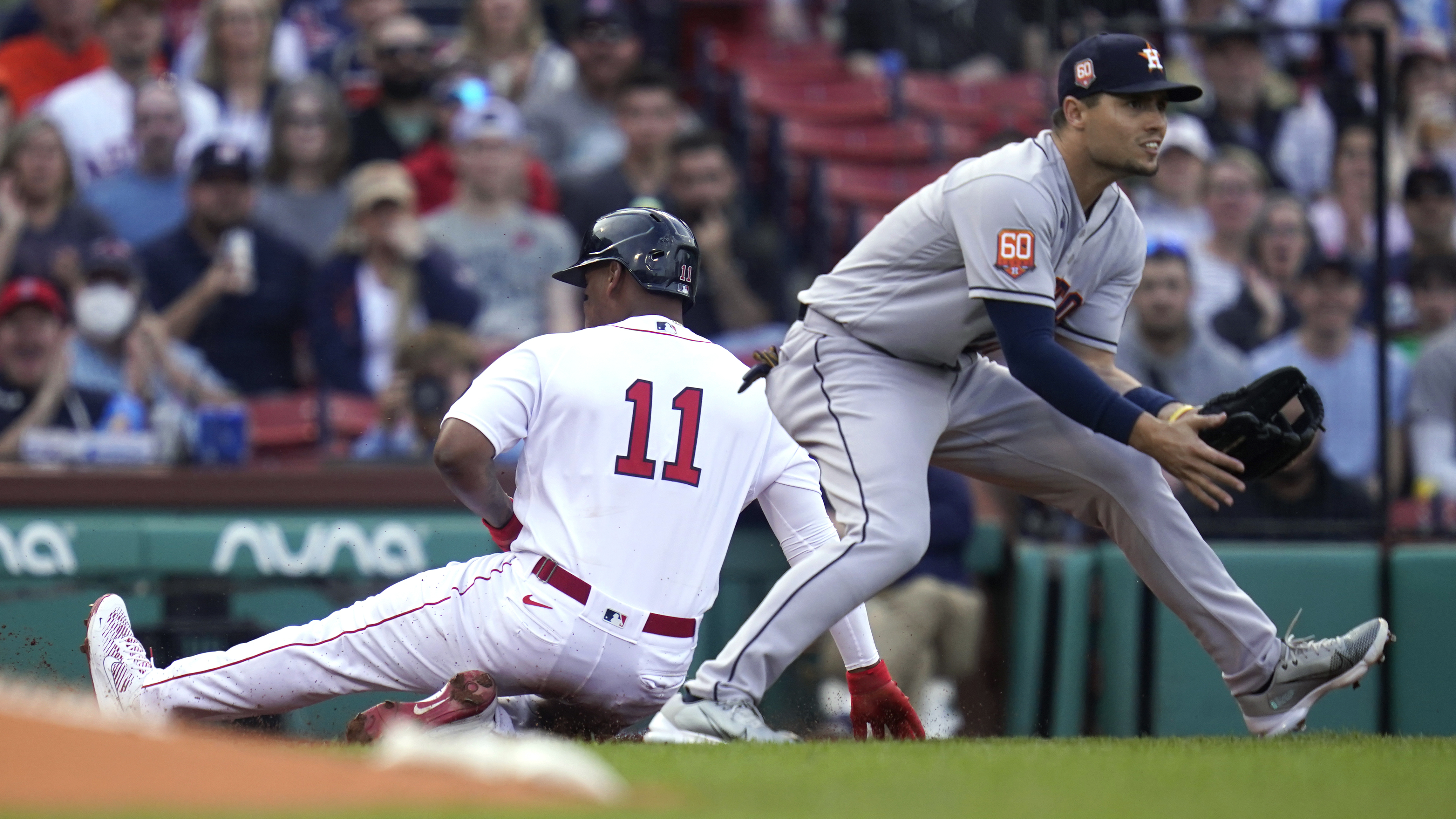 Pivetta tosses 2-hitter to lead Red Sox past Astros 5-1 - The San