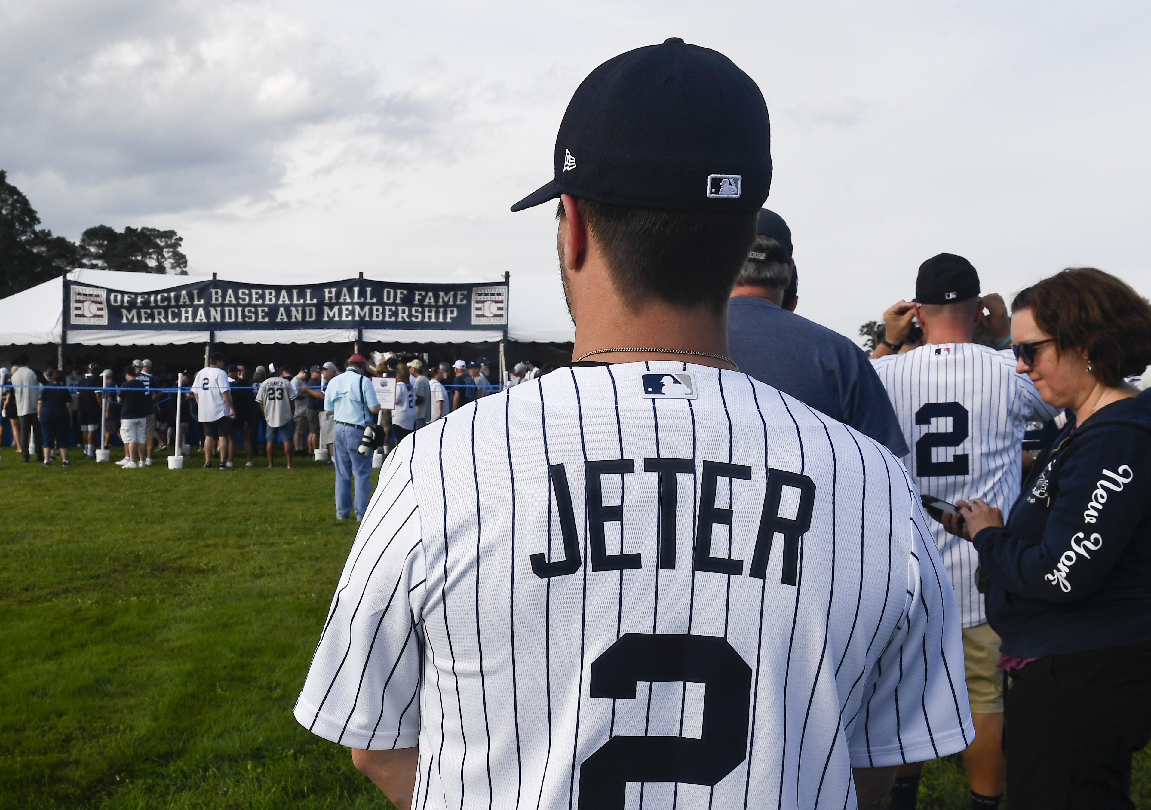 jeter hall of fame jersey