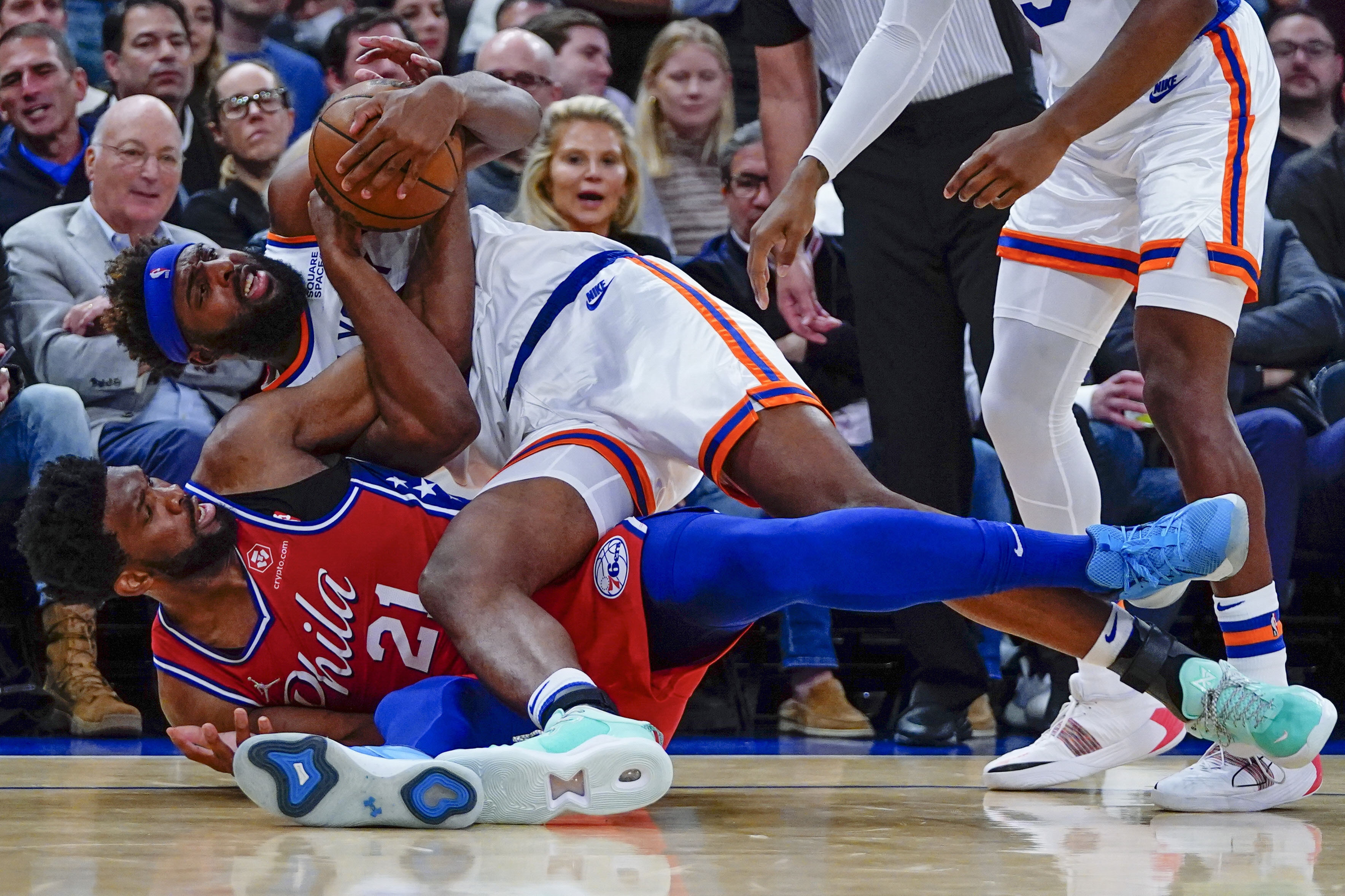 Kemba Walker scores 19, New York Knicks romp to end 15-game skid against  Philadelphia 76ers